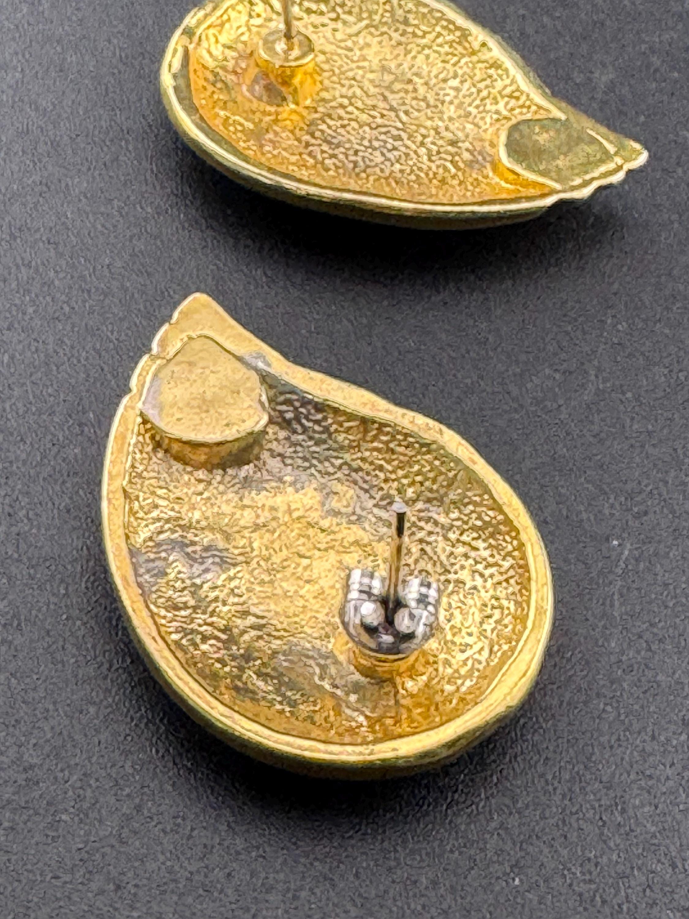Vintage large 3cm Gold tone royal Blue enamel pair teardrop stud earrings pierced