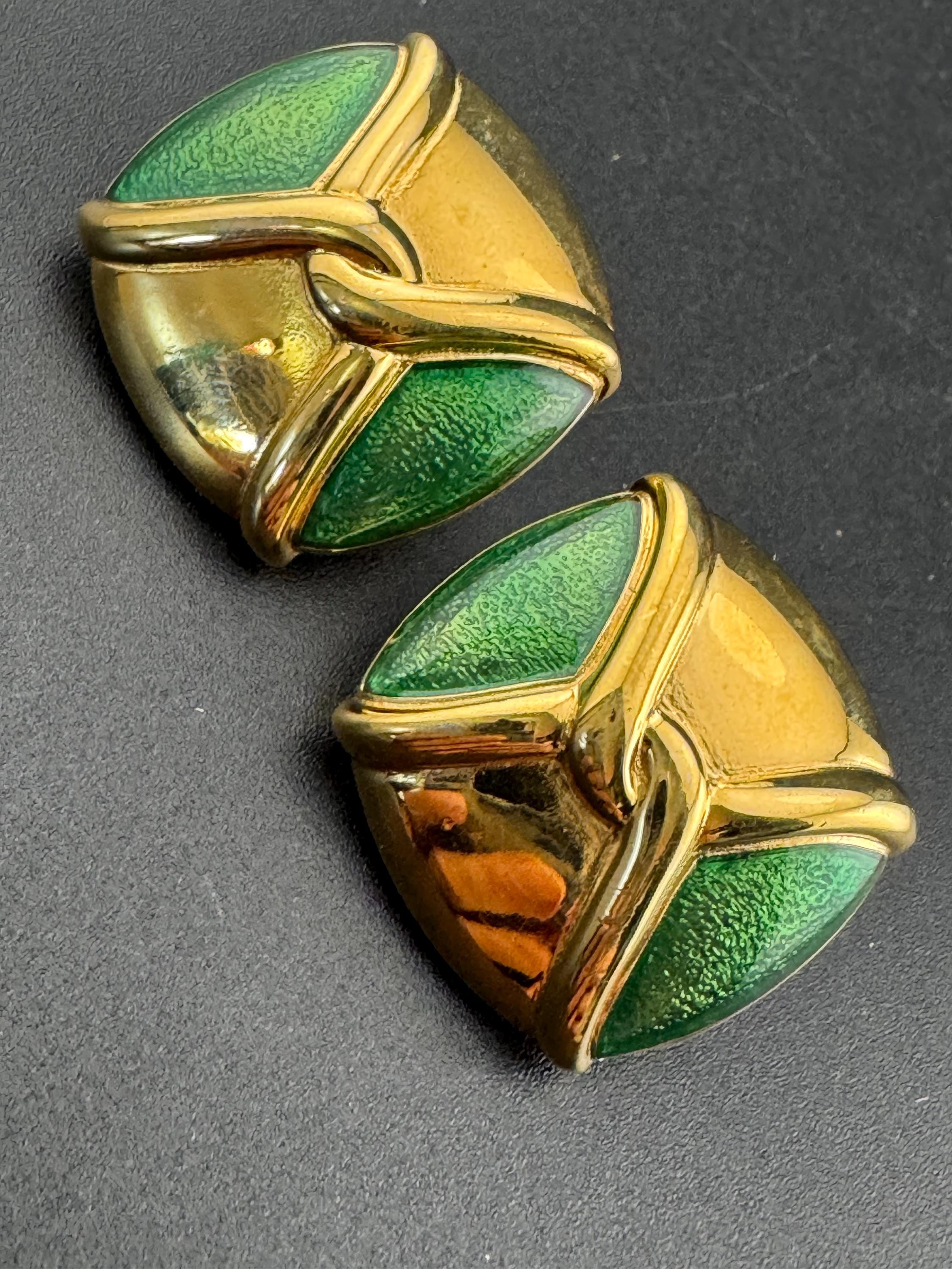 vintage oversized gold tone green enamel square 1980s clip on earrings 2.75cm