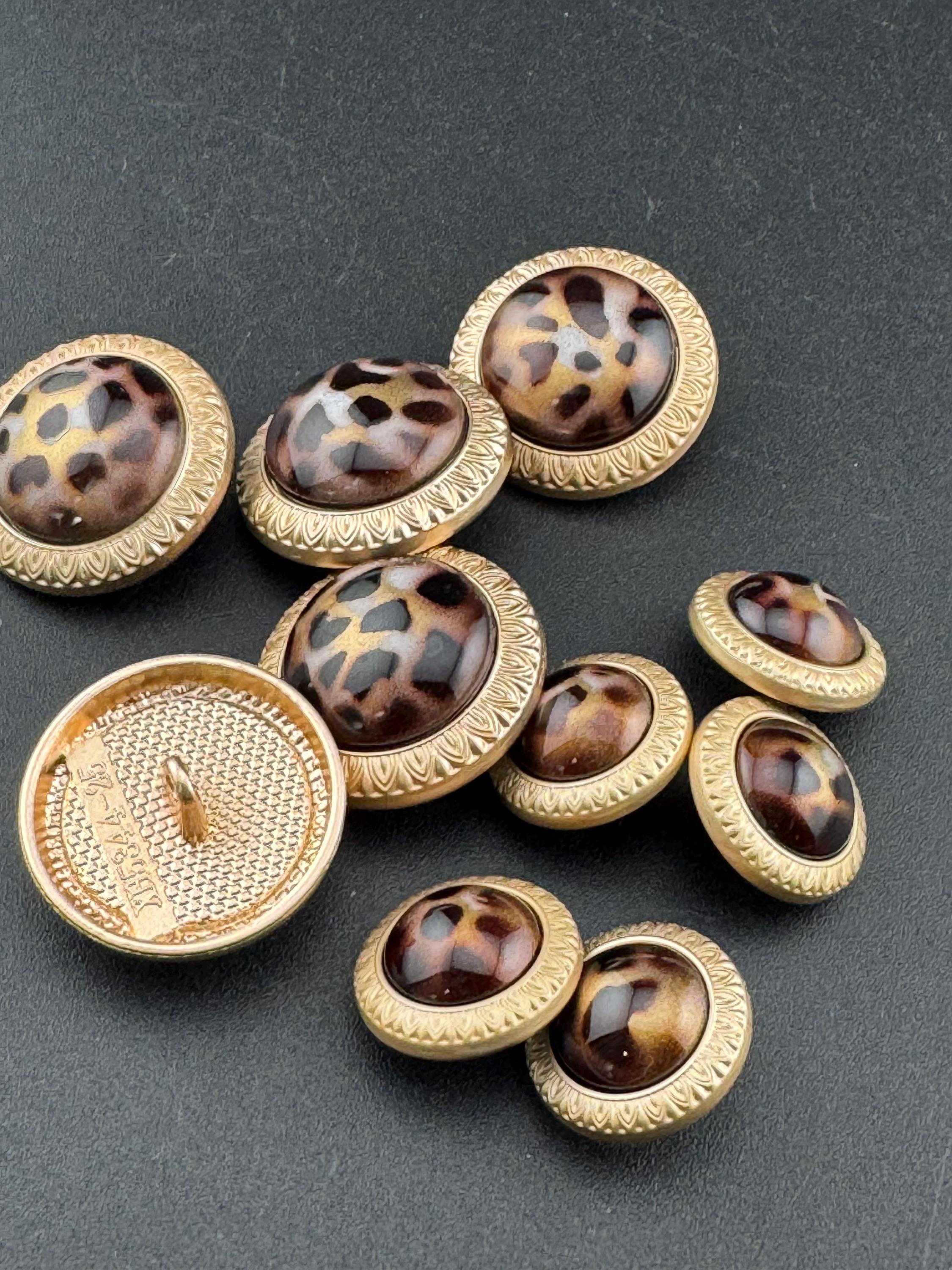 Leopard Print Shank Buttons: Beige Brown Acrylic & Metal, 5 pack