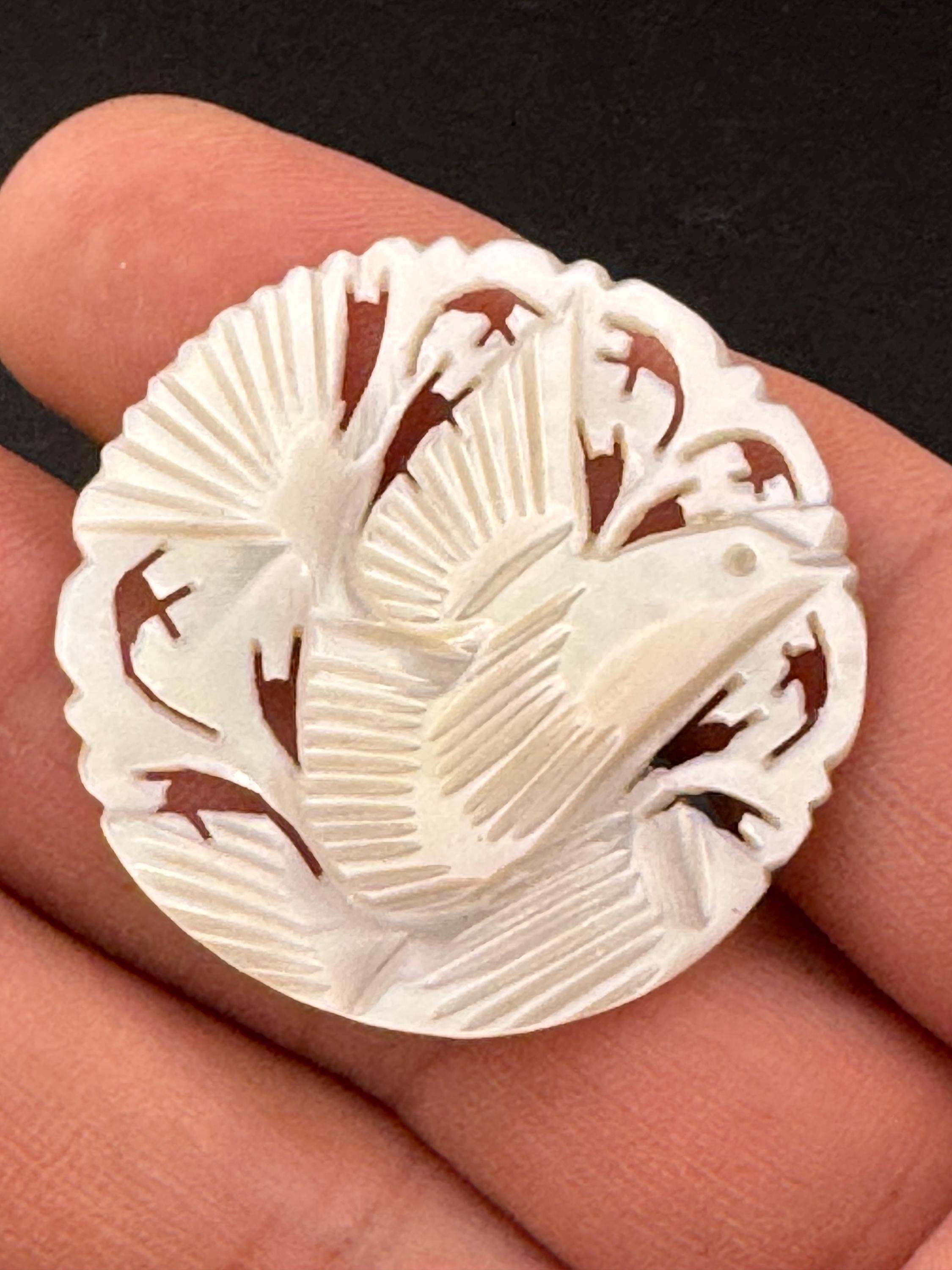 Vintage Holyland carved mother of pearl bird of peace dove brooch shell mop