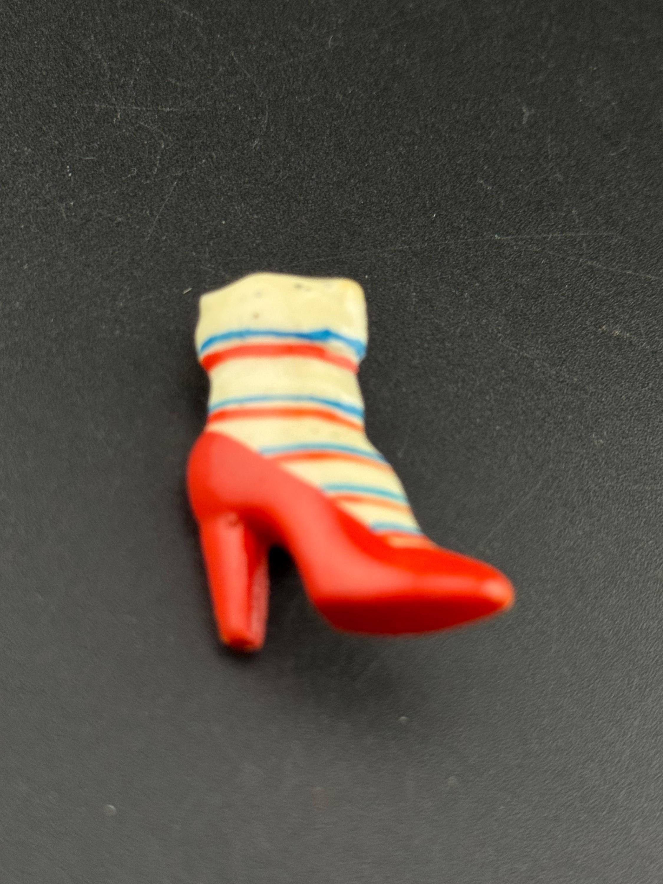 Early Plastic vintage bright red pair high heeled shoe brooch pin 1950s Antique Vintage celluloid Kitsch