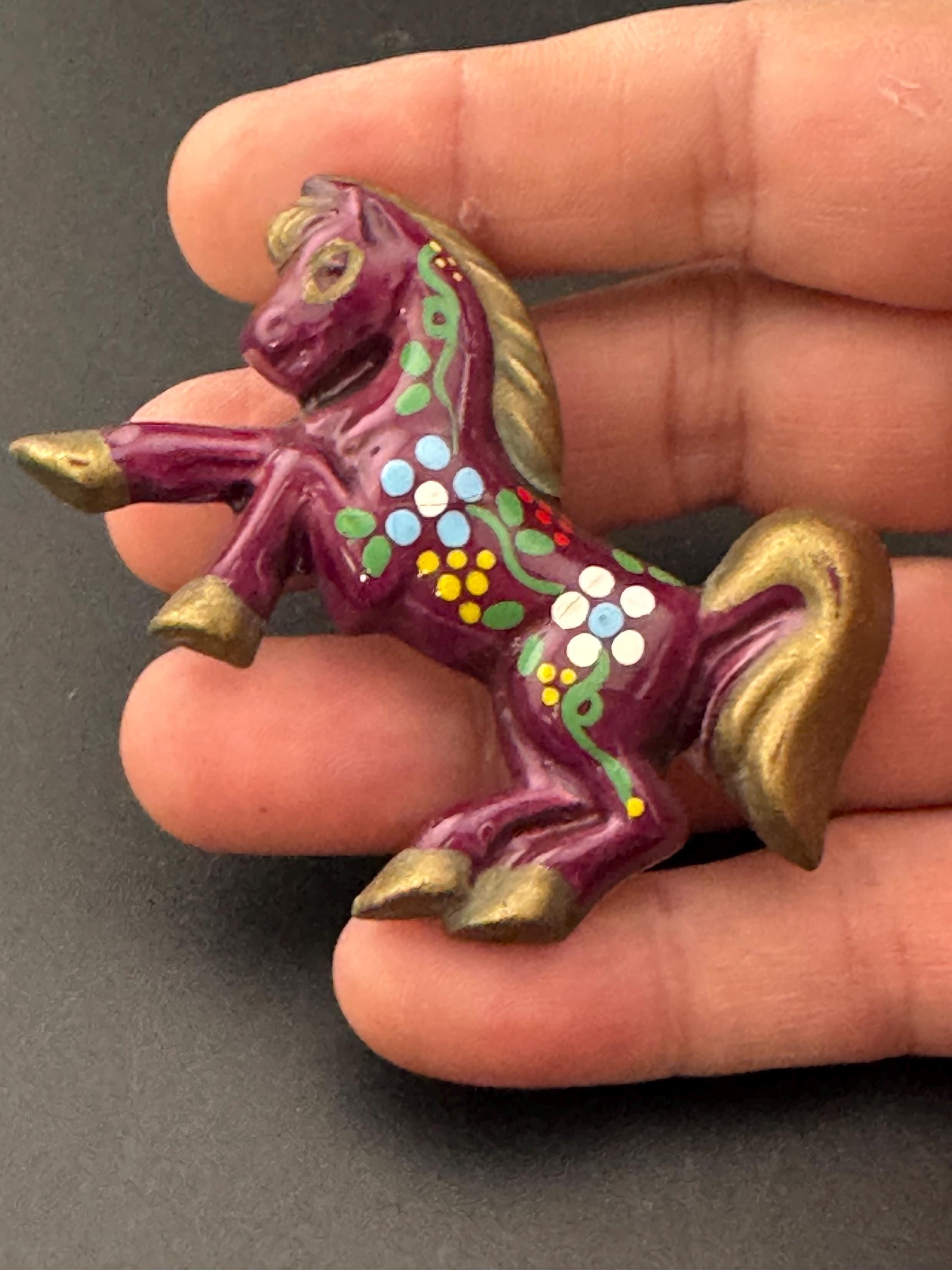 Vintage large dark red ceramic floral hand painted horse brooch super kitsch