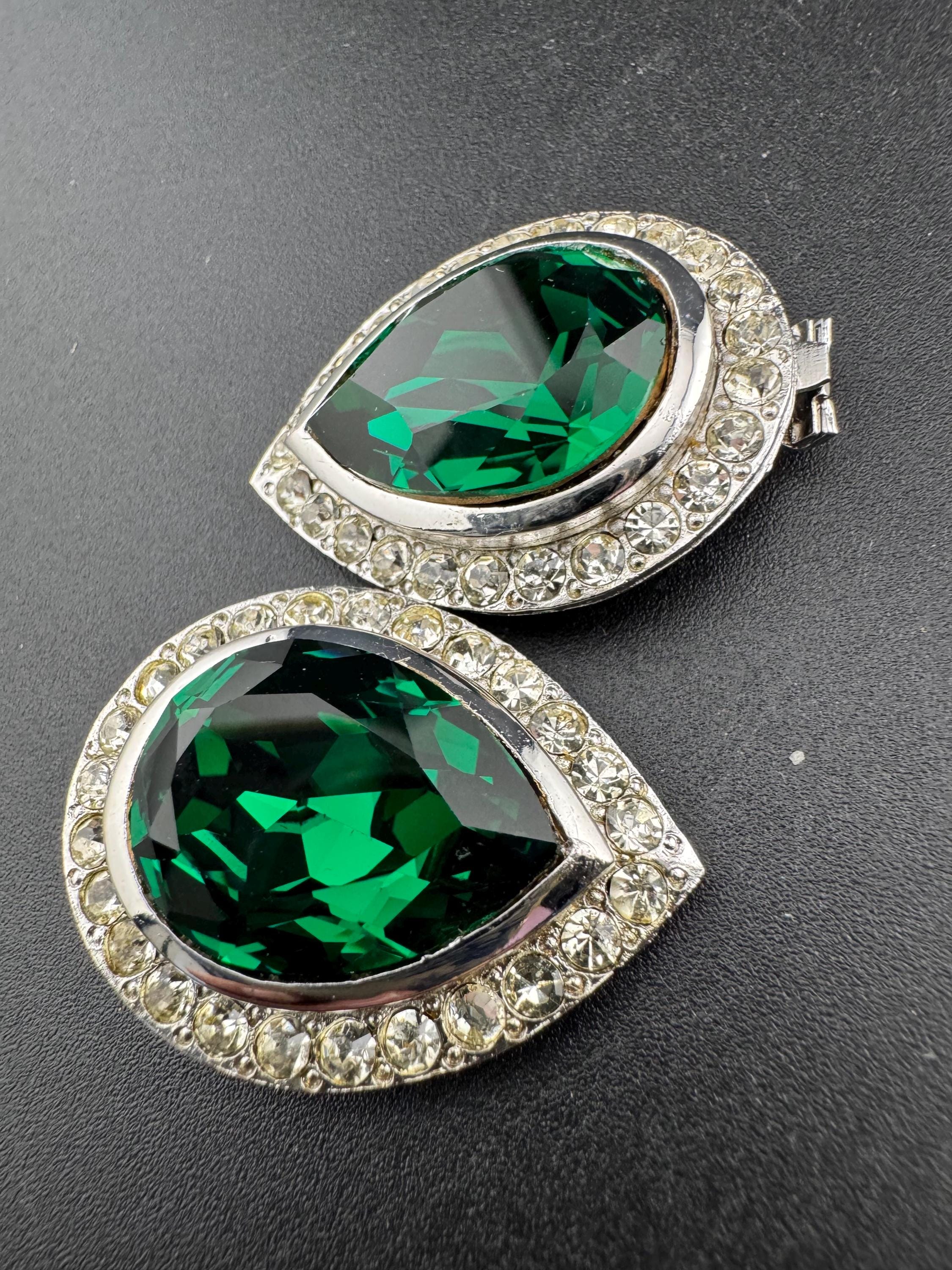 French Bluette Pair of vintage teardrop shoe Clips made with vintage Emerald Green Swarovski Crystal, Art Deco Style
