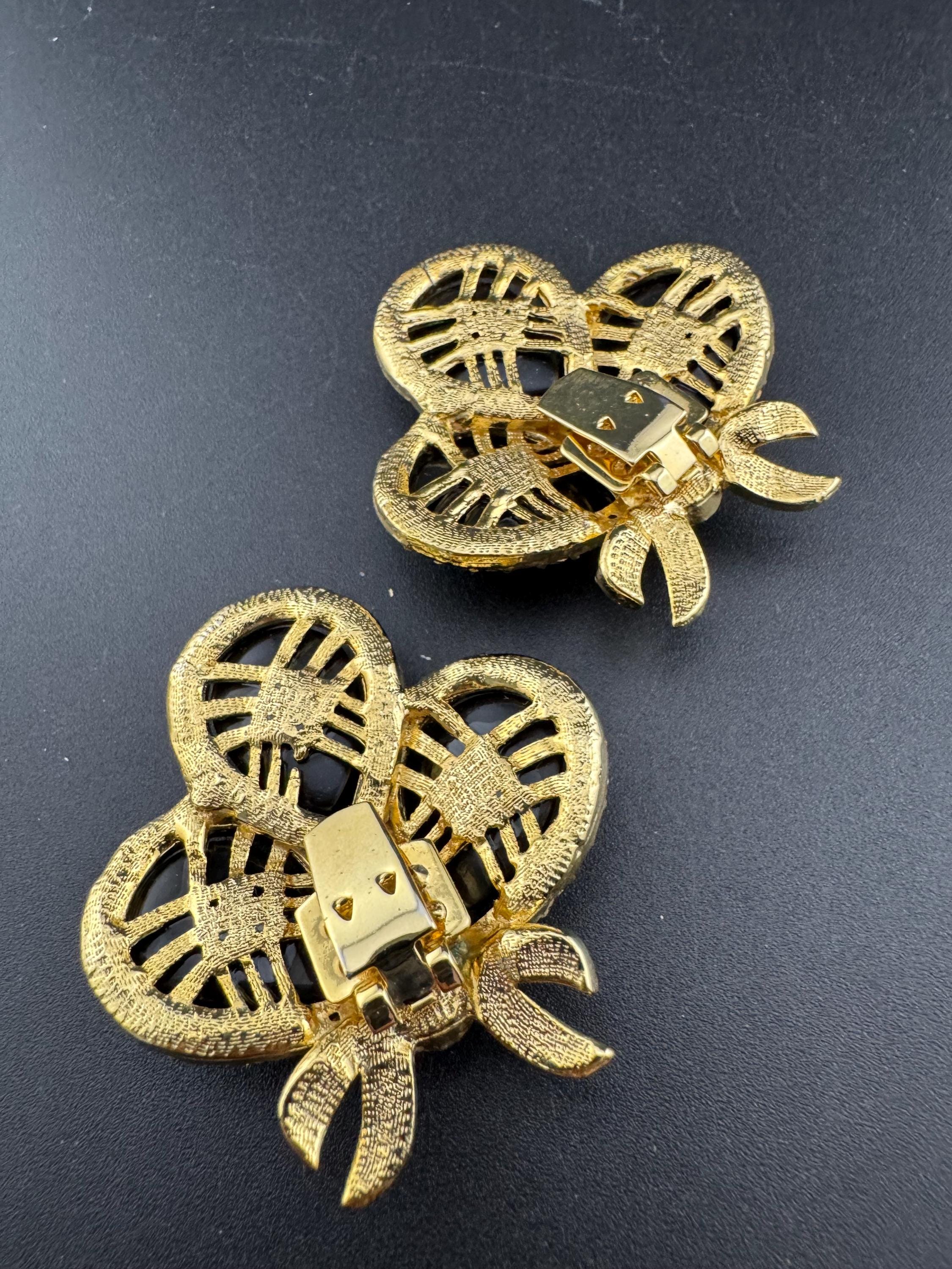 French Bluette Pair of vintage bee shoe Clips made with vintage clear Swarovski Crystal and black  Austrian cabochons, Art Deco Style