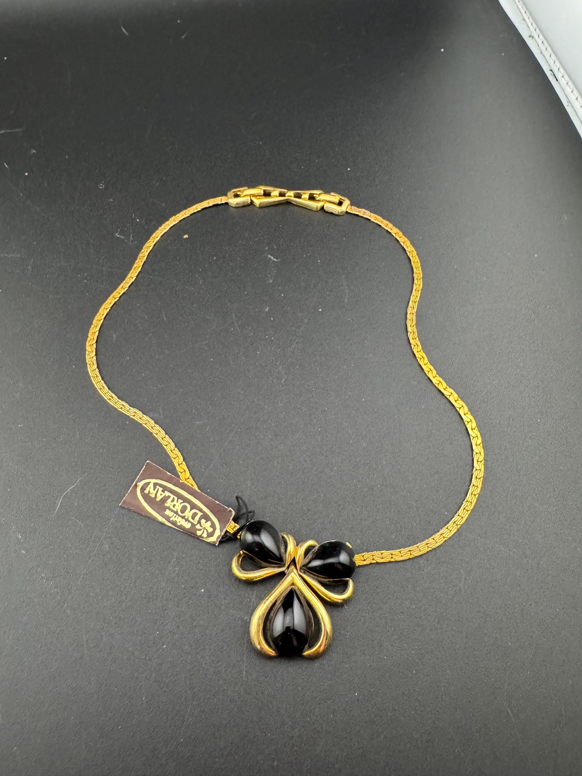 Petite fit Vintage D’orlan Canada designer 22ct triple gold plated black cabochon enamel bow pendant choker necklace 40cm