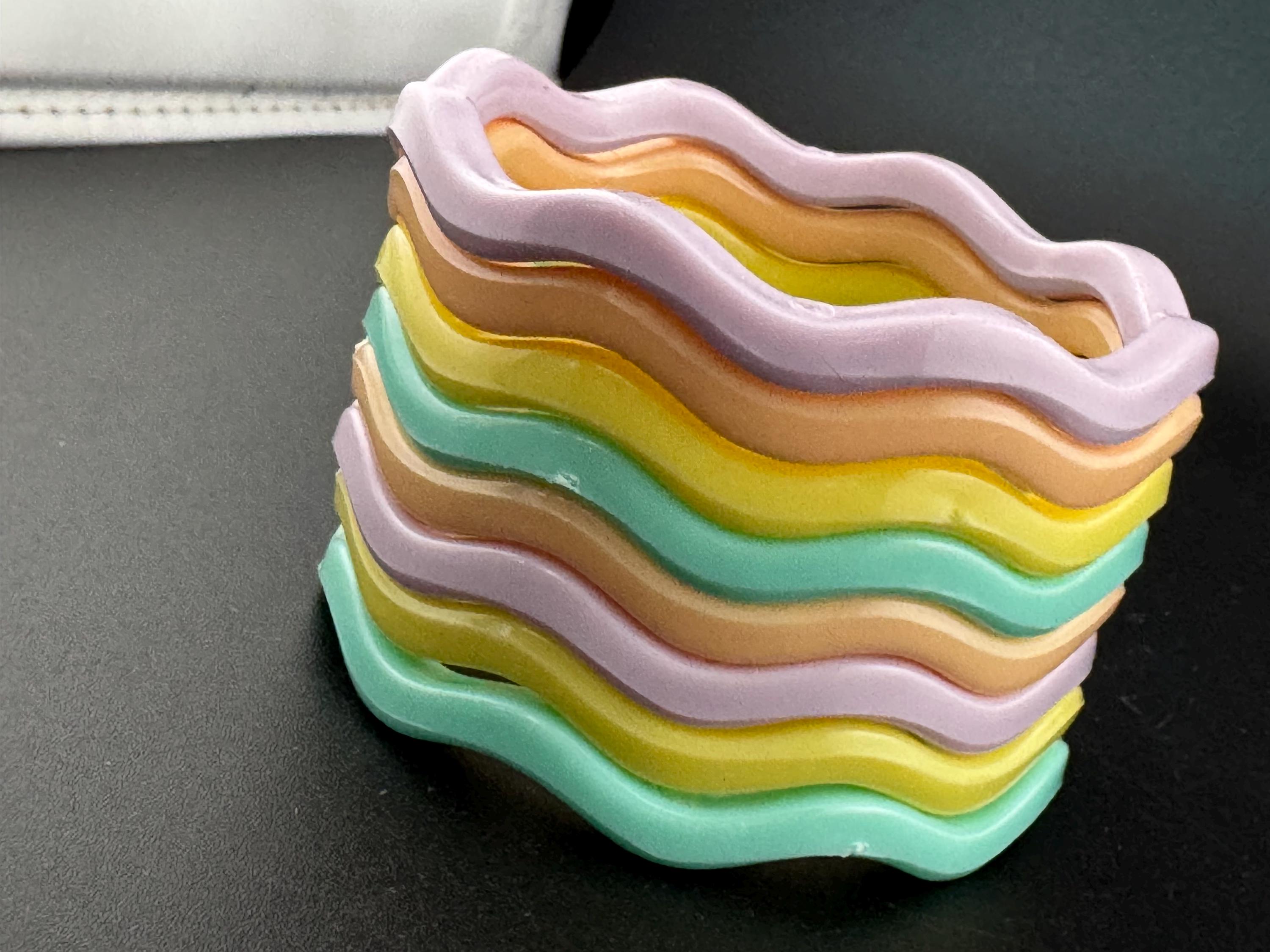 Set of 8 x retro wavy interlocking stacking bangles Bangle stack pastel colours lilac peach yellow and mint green