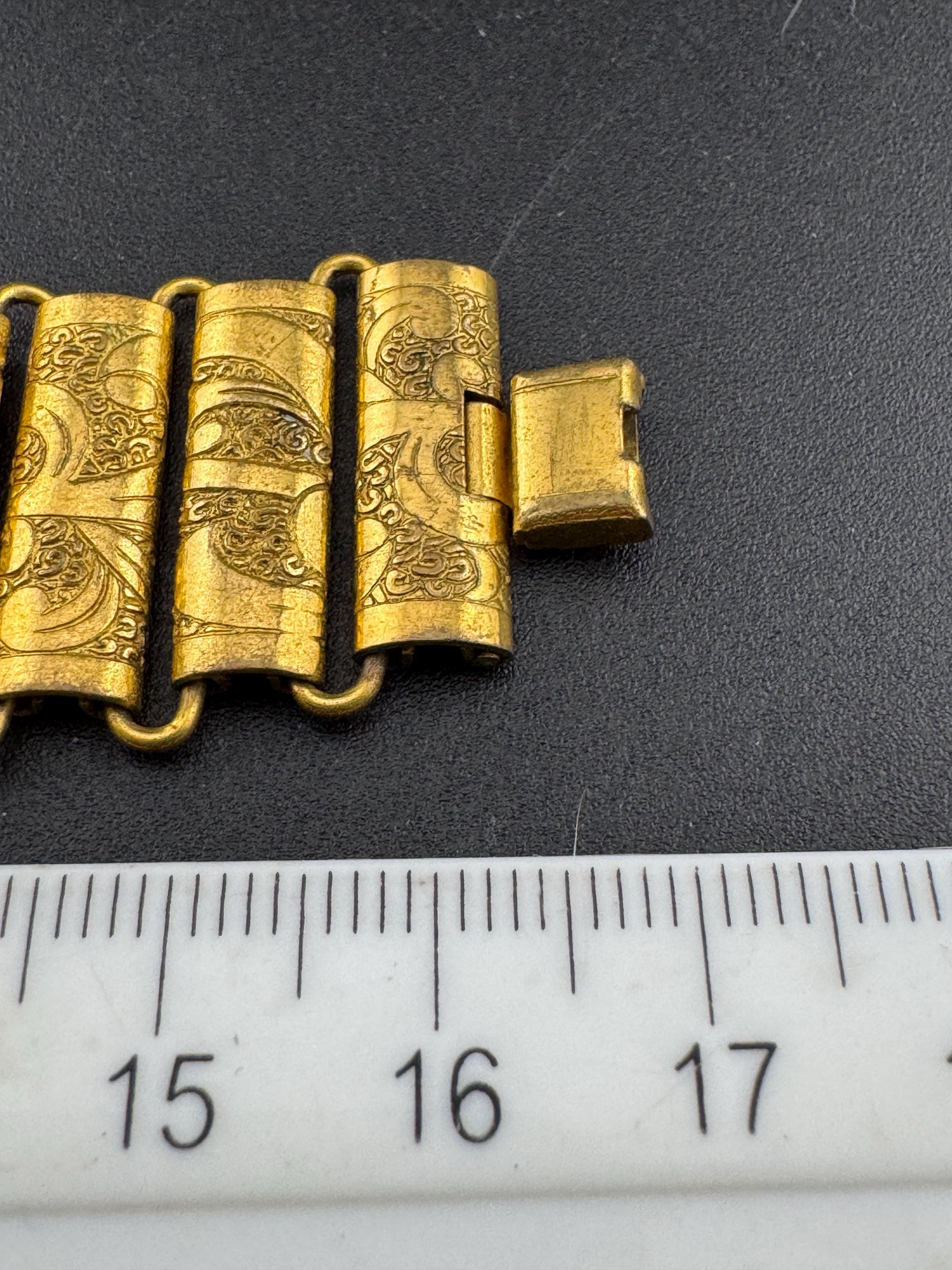 Antique 1930s Gold Tone Brass Cuff Bracelet - Petite Fit