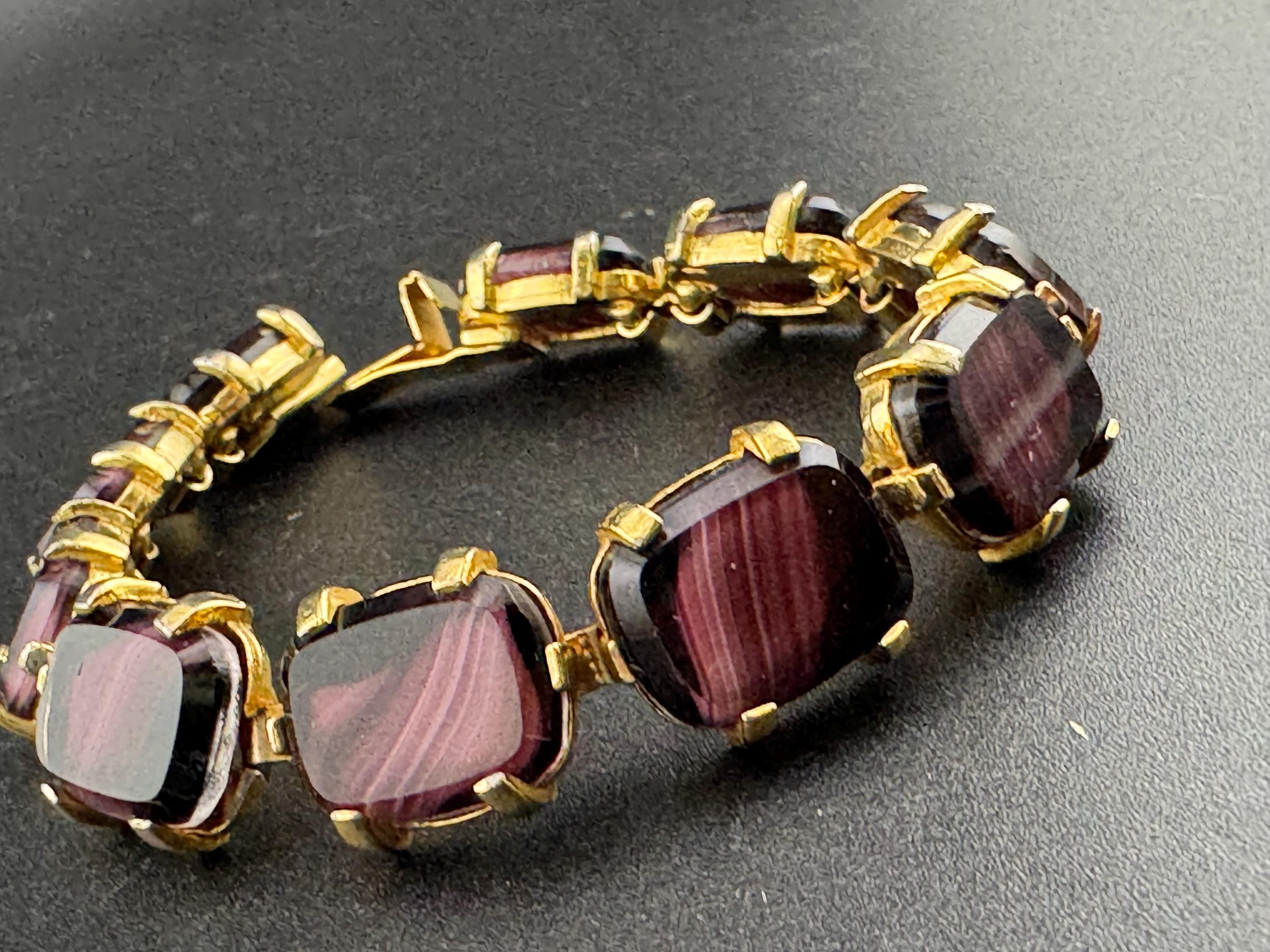 vintage purple givre Glass Gold Tone cocktail bracelet 19cm