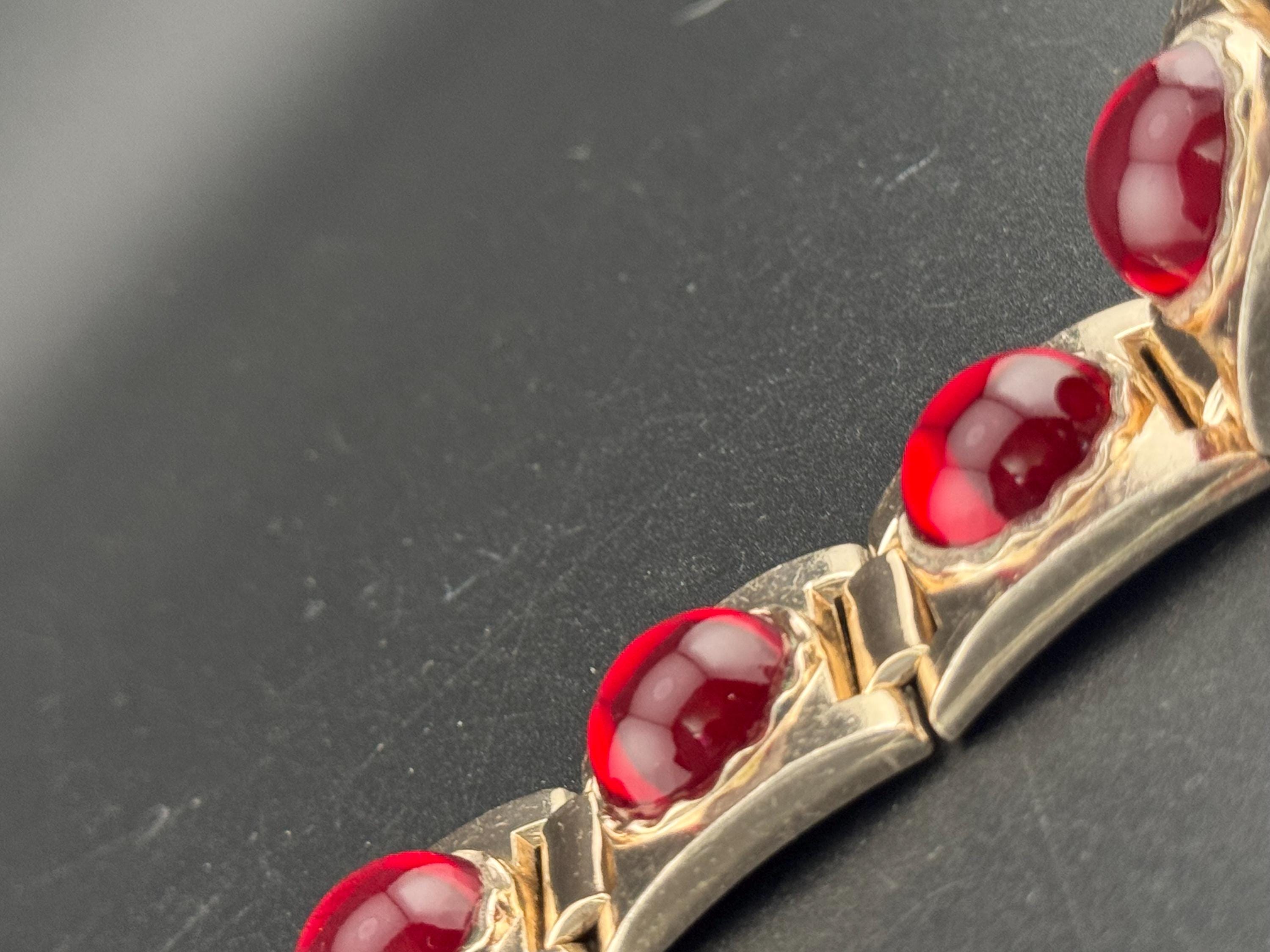 Vintage bright ruby red round Glass Cabochon warm copper Gold Tone statement chunky panel link cocktail bracelet Hollywood 1950s 1960s