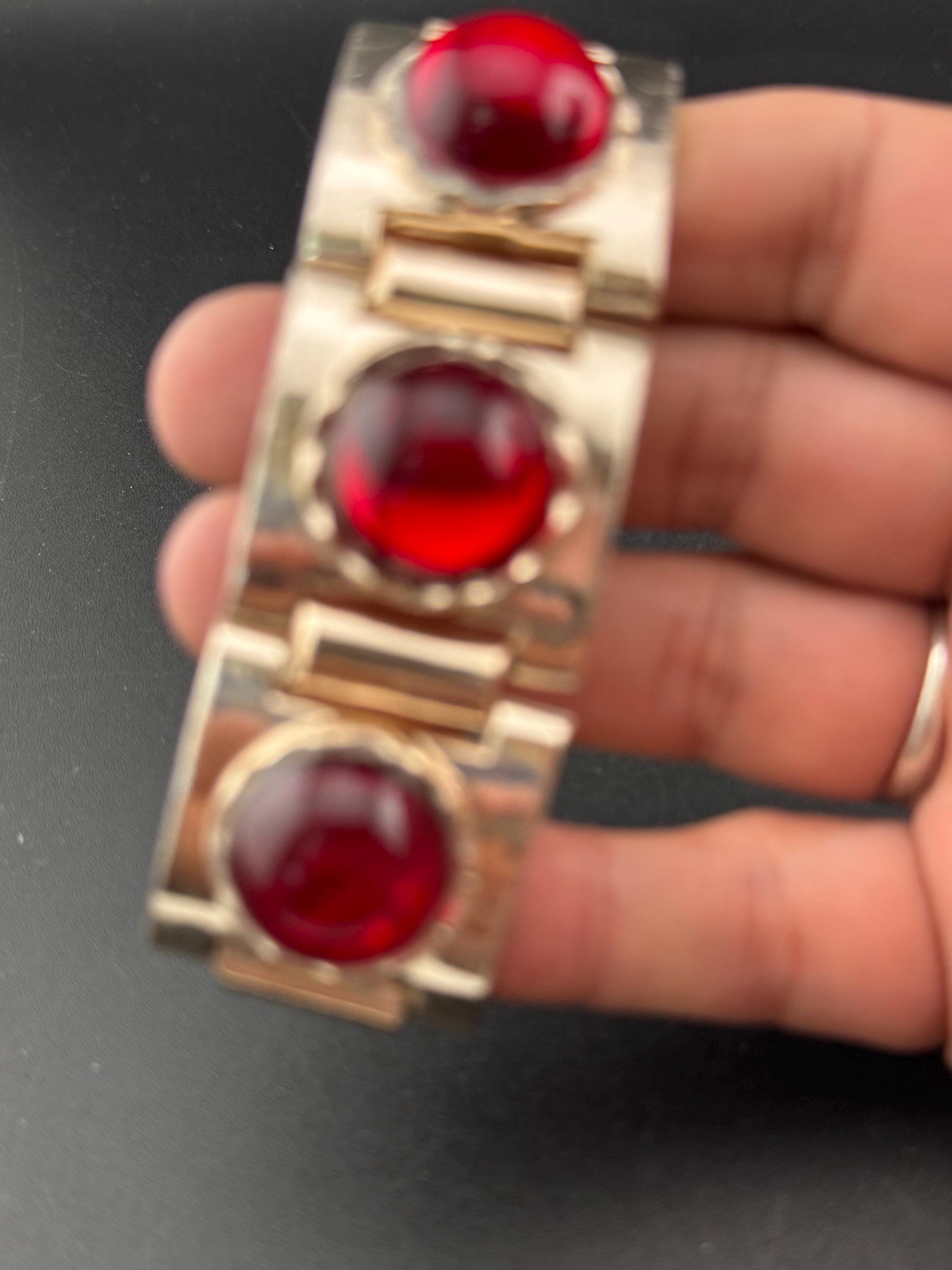 Vintage bright ruby red round Glass Cabochon warm copper Gold Tone statement chunky panel link cocktail bracelet Hollywood 1950s 1960s