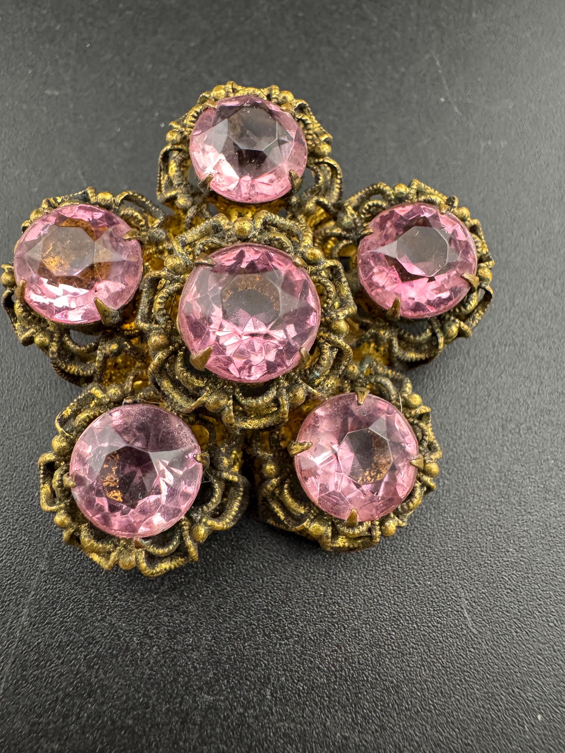 Vintage pink purple large rhinestone paste Diamanté gold tone open crystal floral Brooch, old c clasp