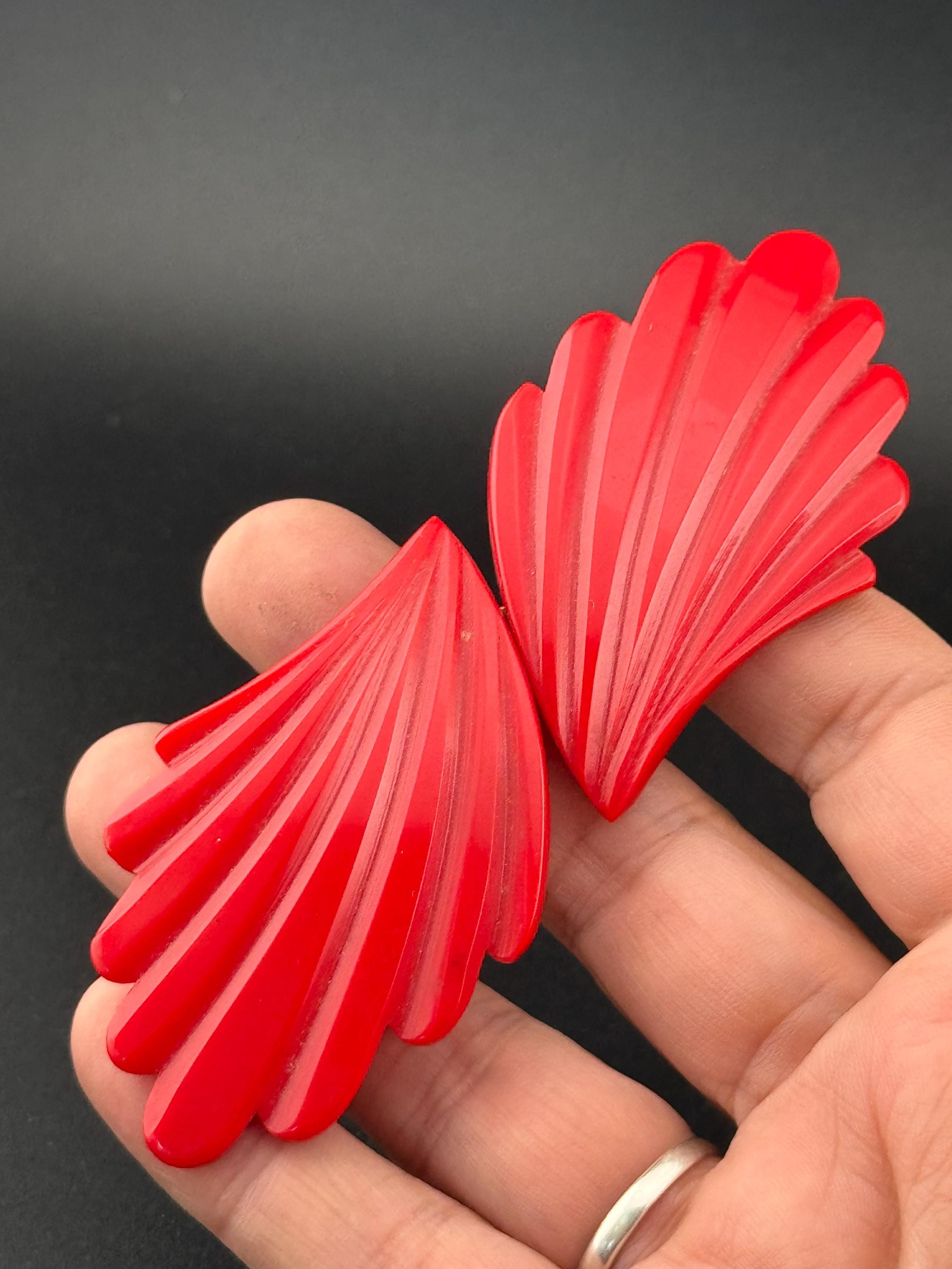 Art Deco French 2 part bright red early celluloid plastic 2 part belt buckle