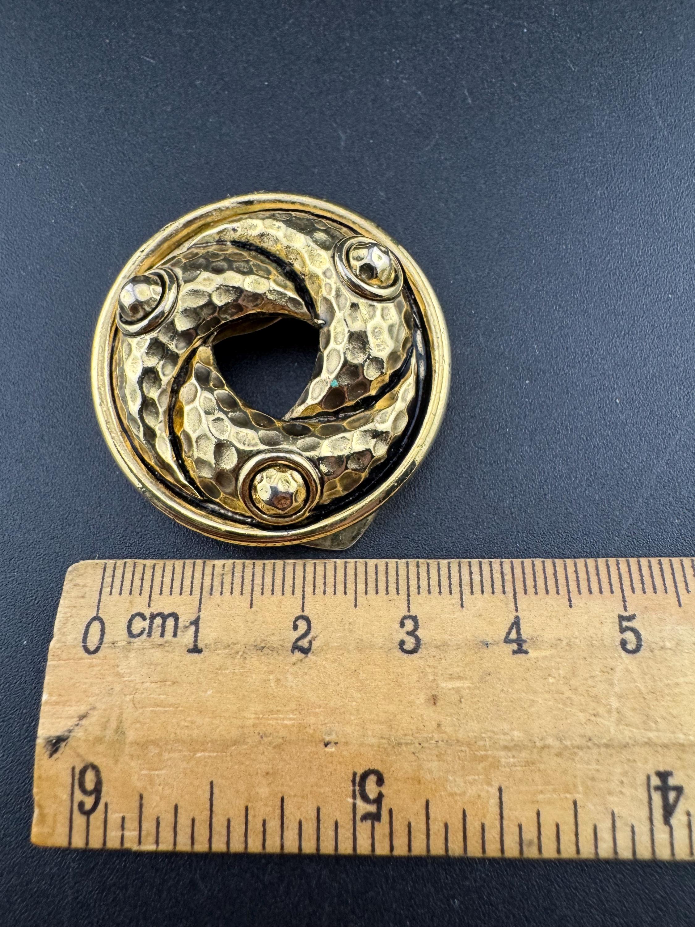 Vintage Gold Tone modernist brutalist textured Scarf Clip