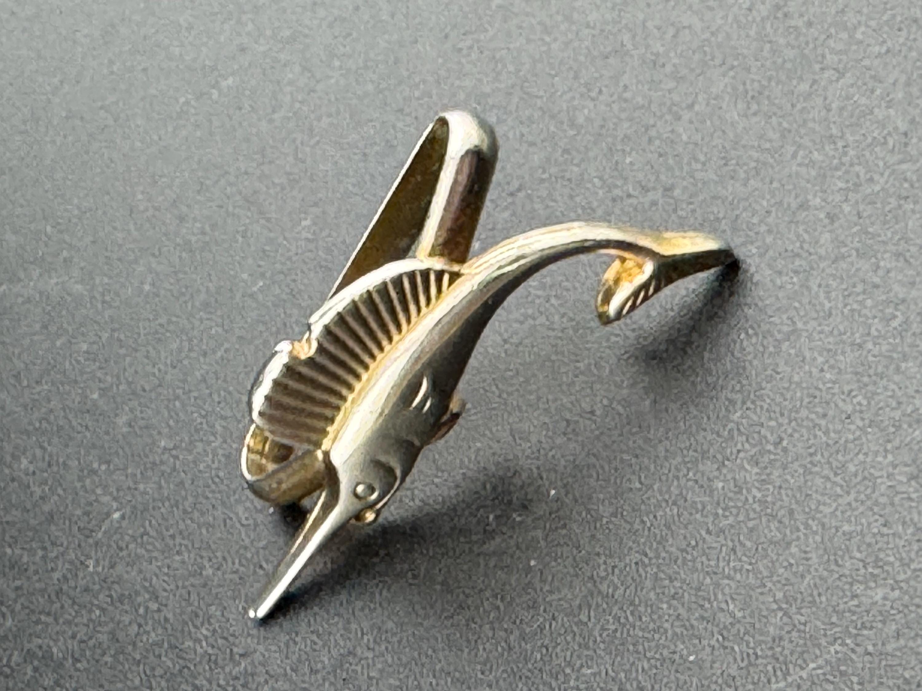 Vintage dainty Gold Tone nautical flying fish Scarf Clip ring