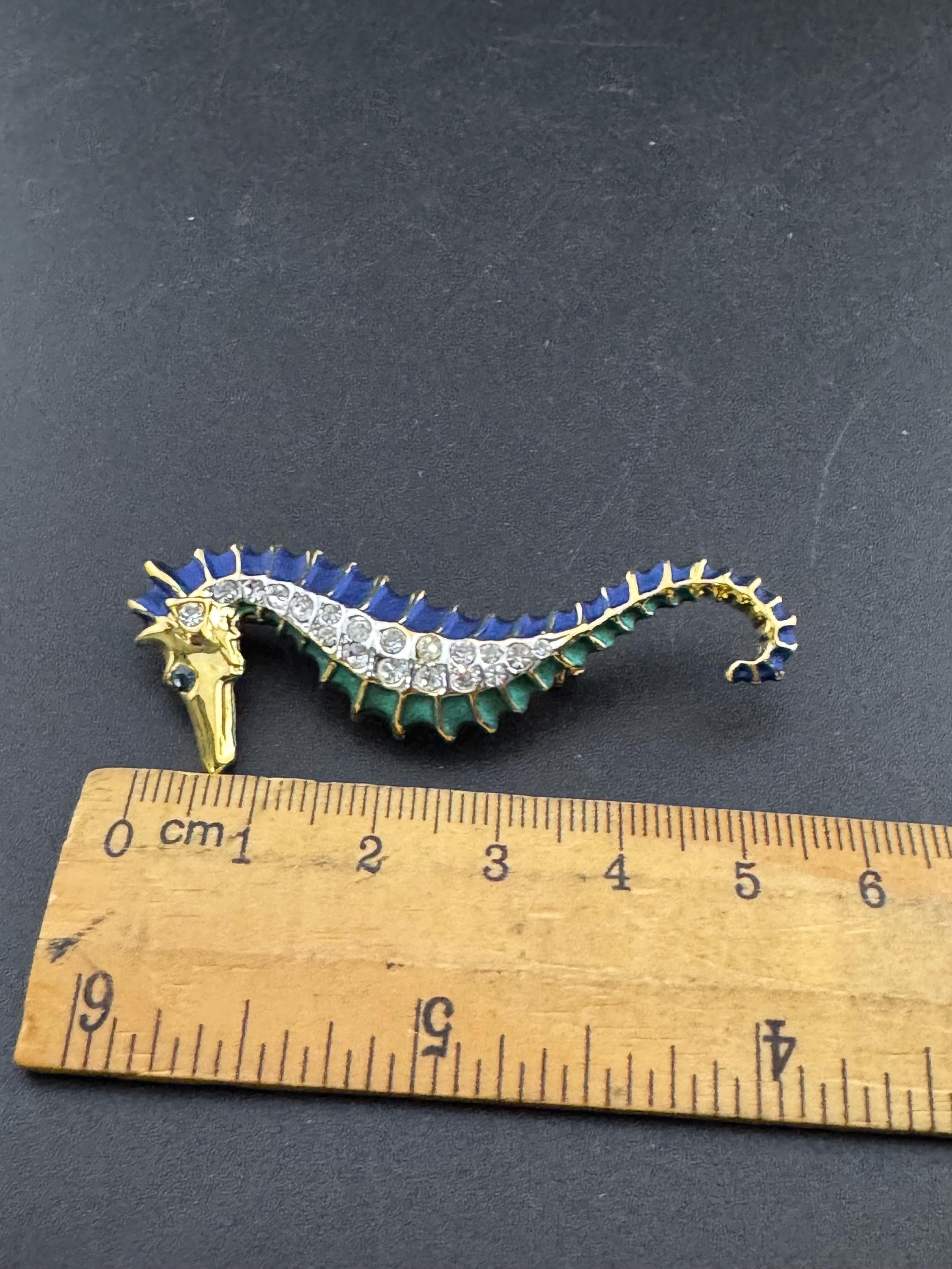 Vintage 6cm gold tone blue green enamel clear diamanté crystal seahorse brooch, nautical marine style