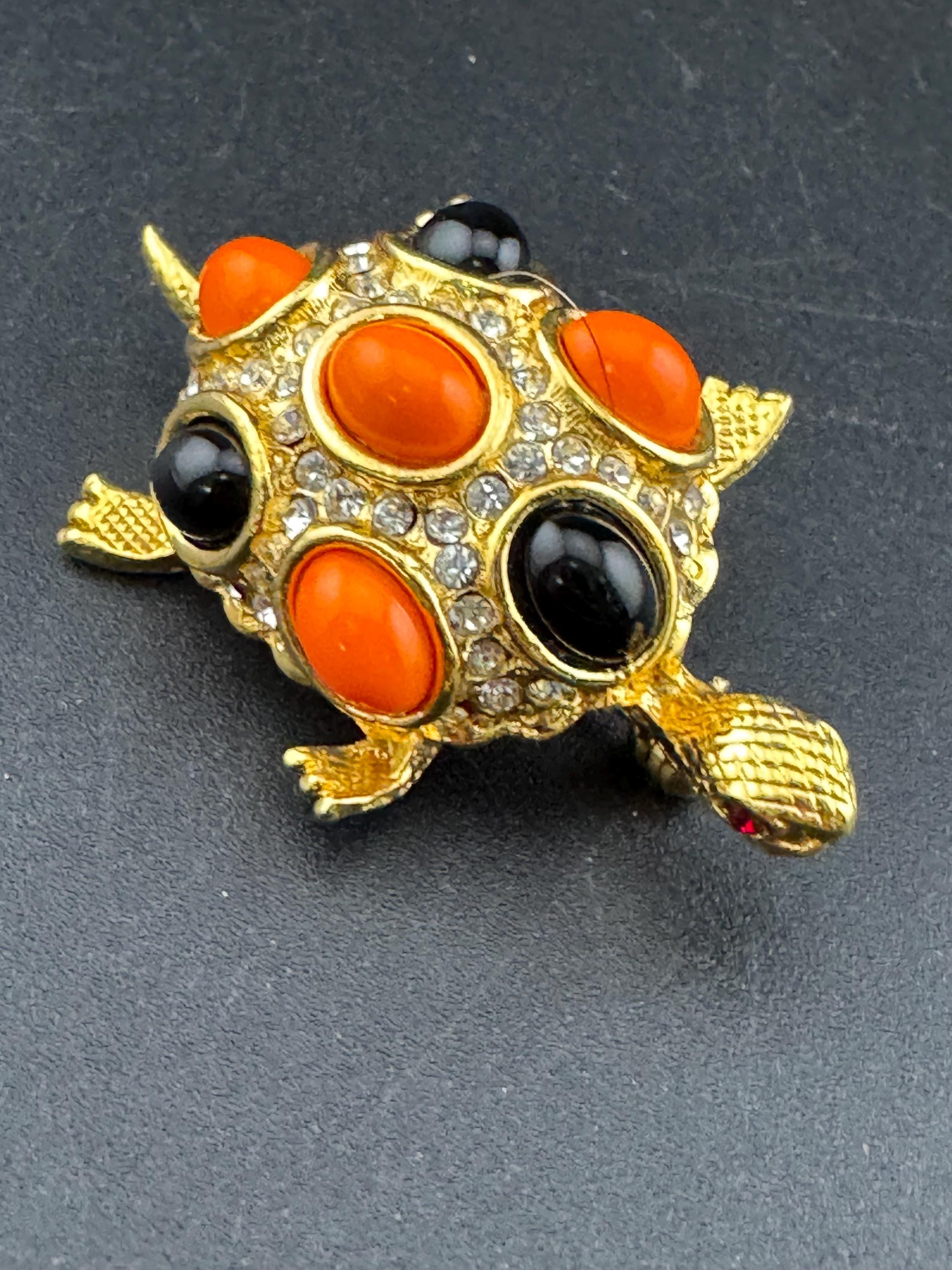retro stylish gold tone orange and black cabochon 1980s turtle tortoise brooch