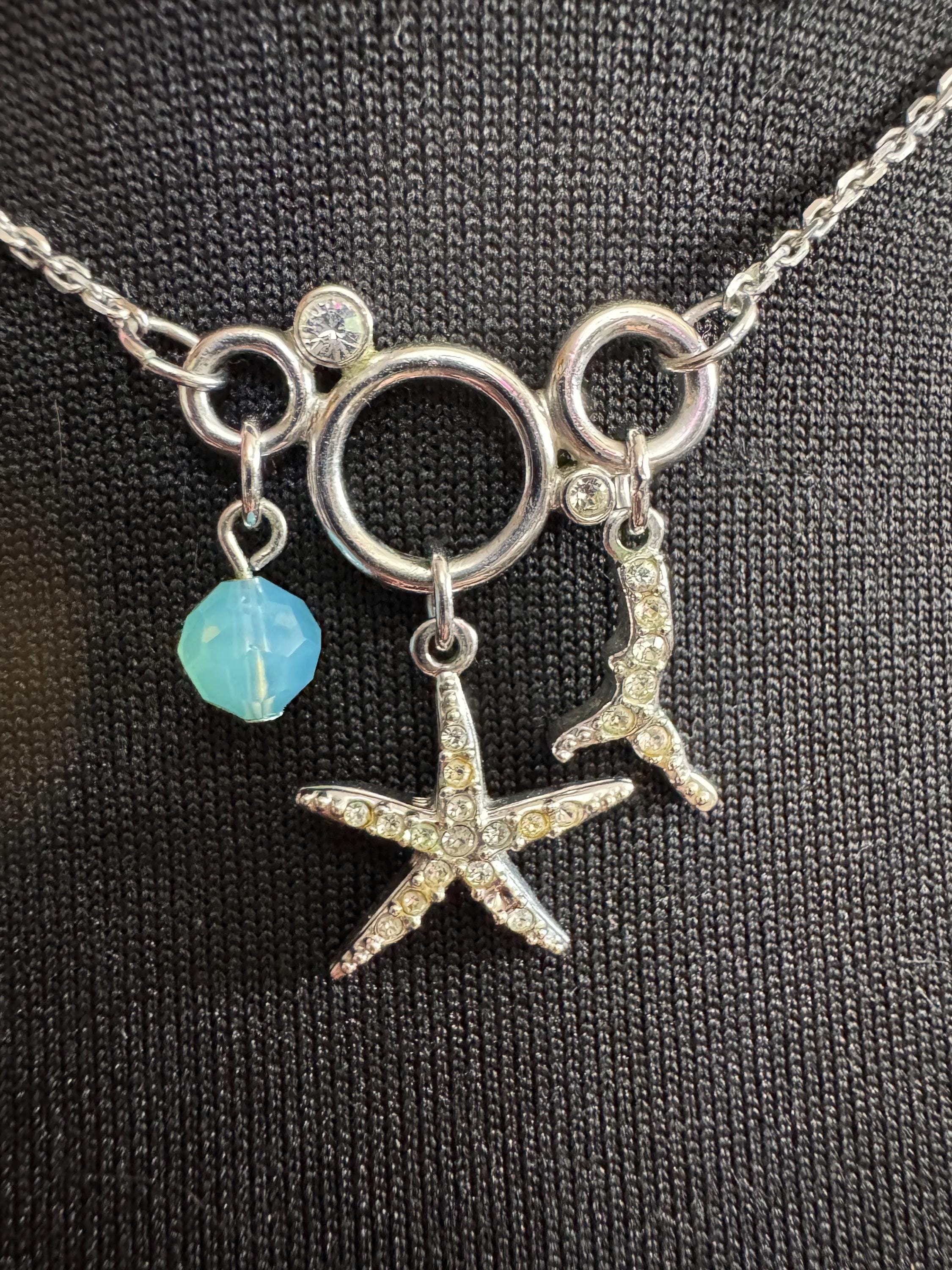 Swan Signed Swarovski Crystal diamanté starfish turquoise beaded pendant necklace one paste missing