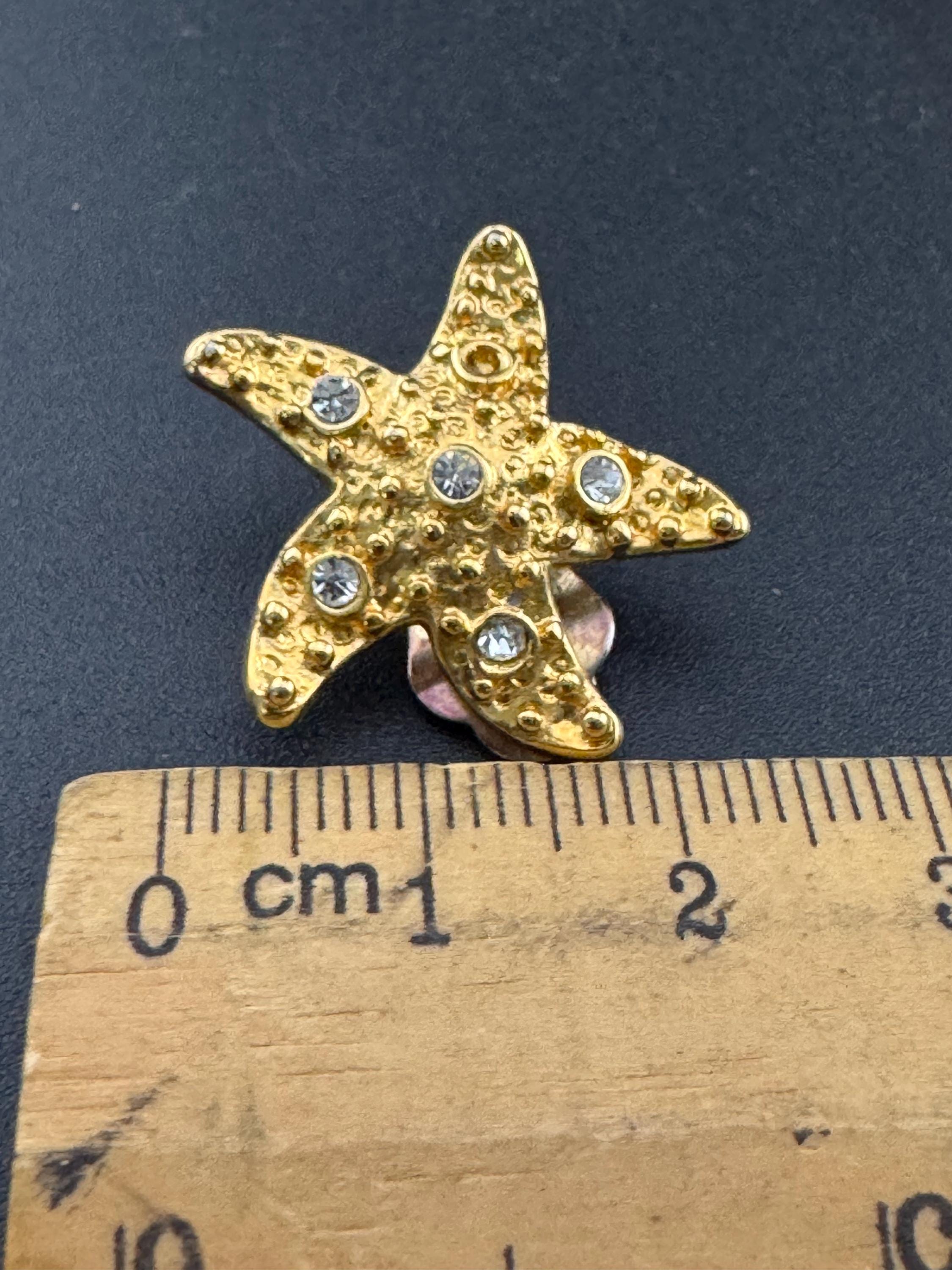 Vintage small Nautical gold tone and diamanté starfish stud clip on earrings