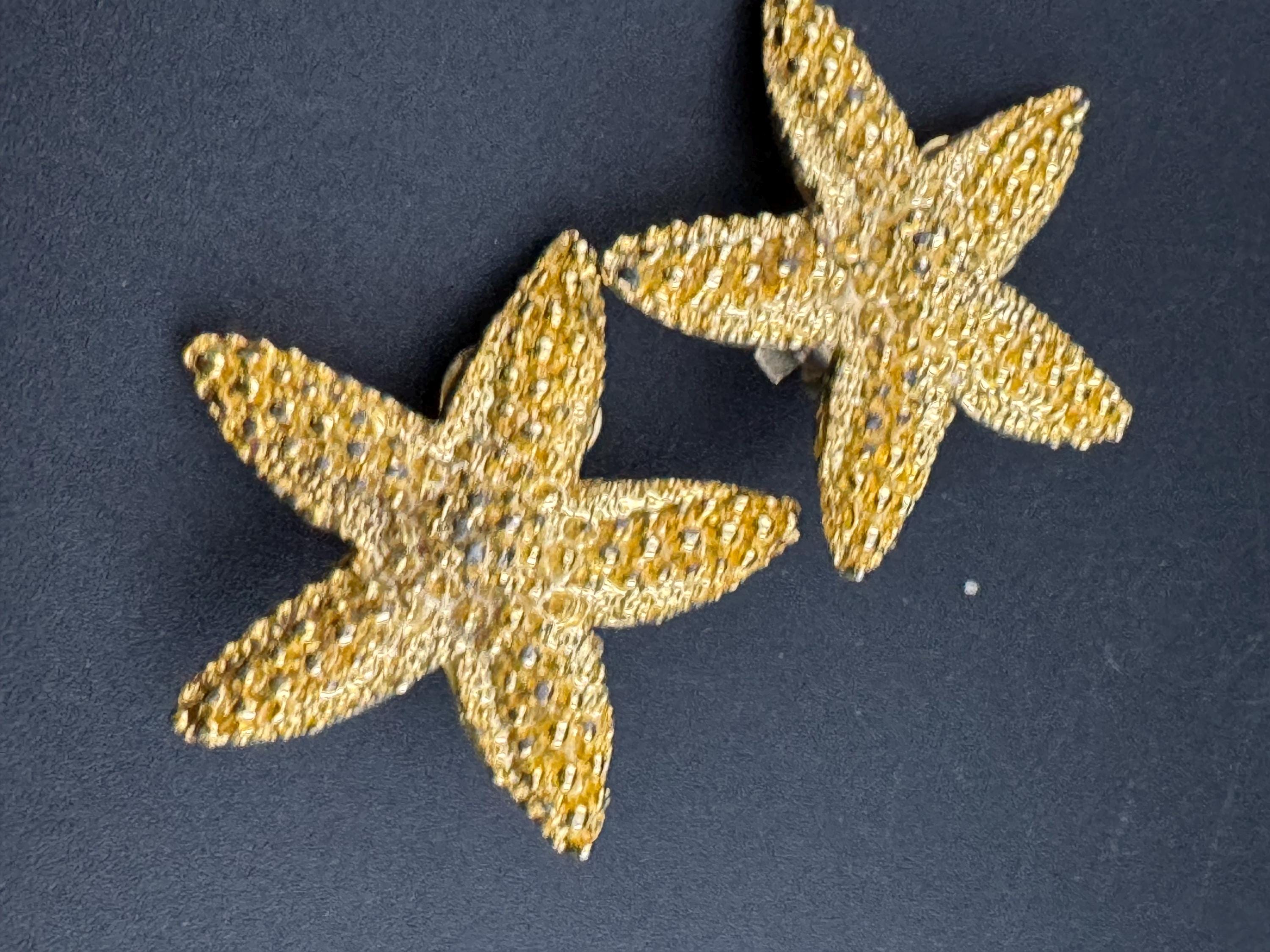 Vintage Oversized Nautical gold tone stud clip on earrings