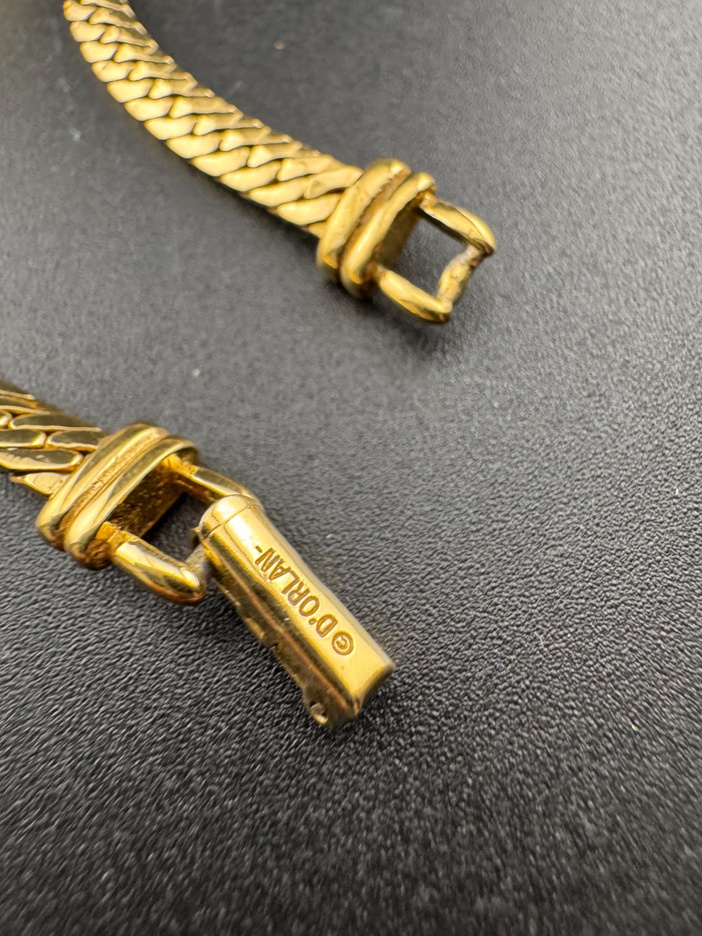 Petite neck 39cm Signed d’orlan designer black enamel gold tone ribbon bow pendant necklace