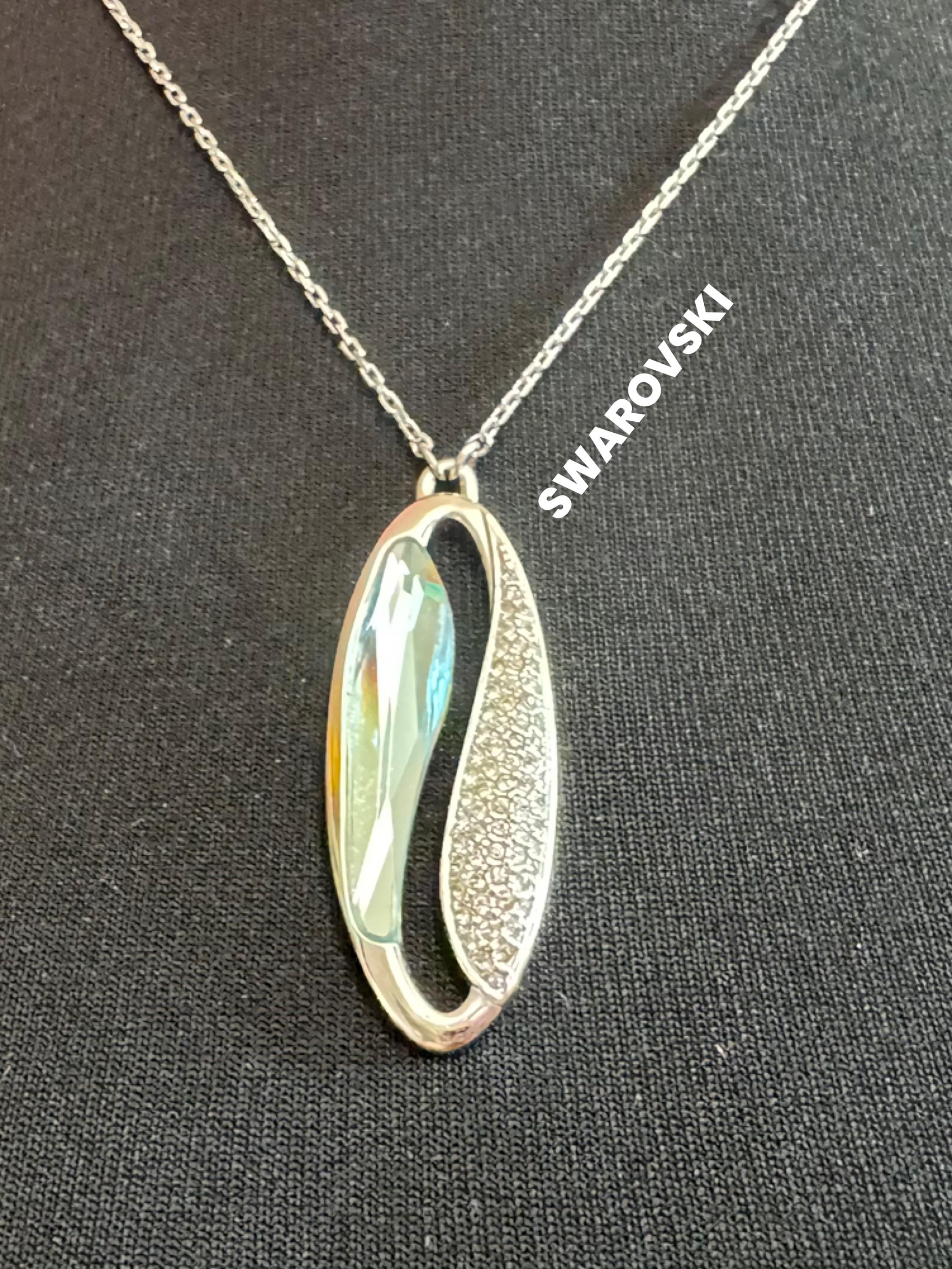 Signed Swarovski silver tone aquamarine blue and clear crystal diamanté designer oval pendant drop necklace