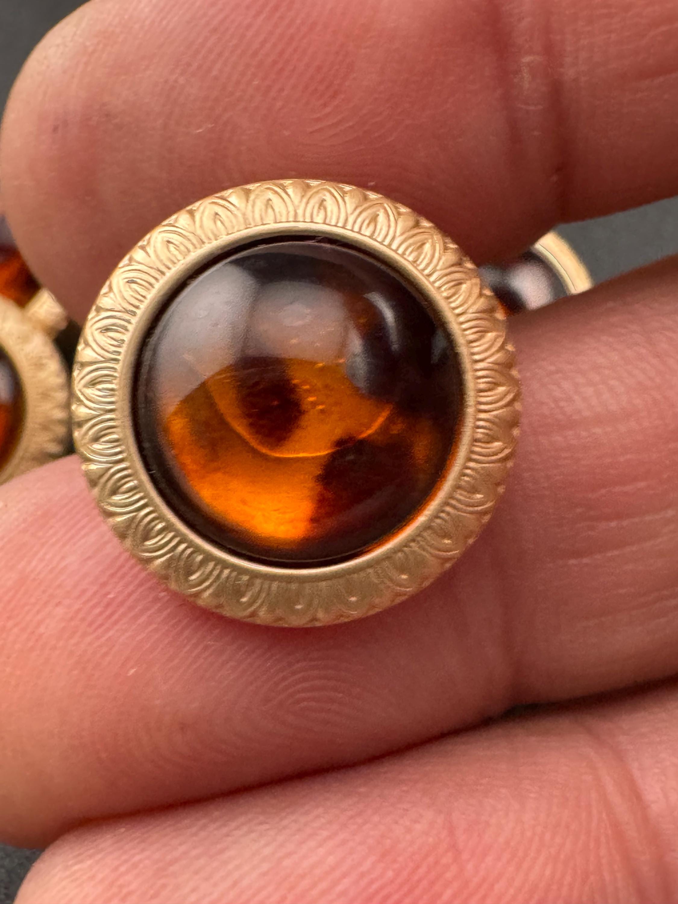 Leopard Print Shank Buttons: Amber Brown Acrylic & Gold Metal (5 pack)