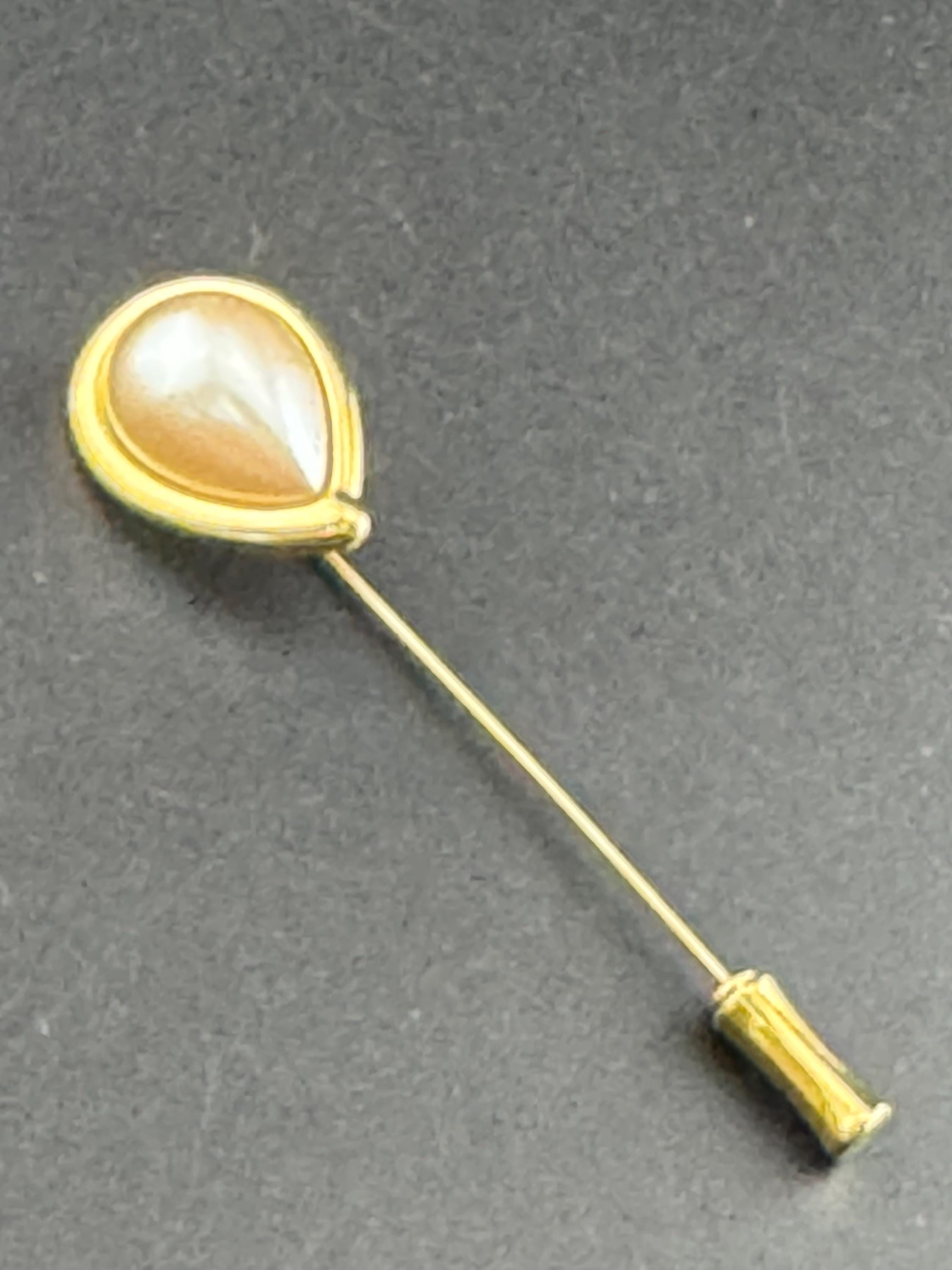 Signed Monet vintage Ladies teardrop faux pearl Stick Pin, lapel brooch
