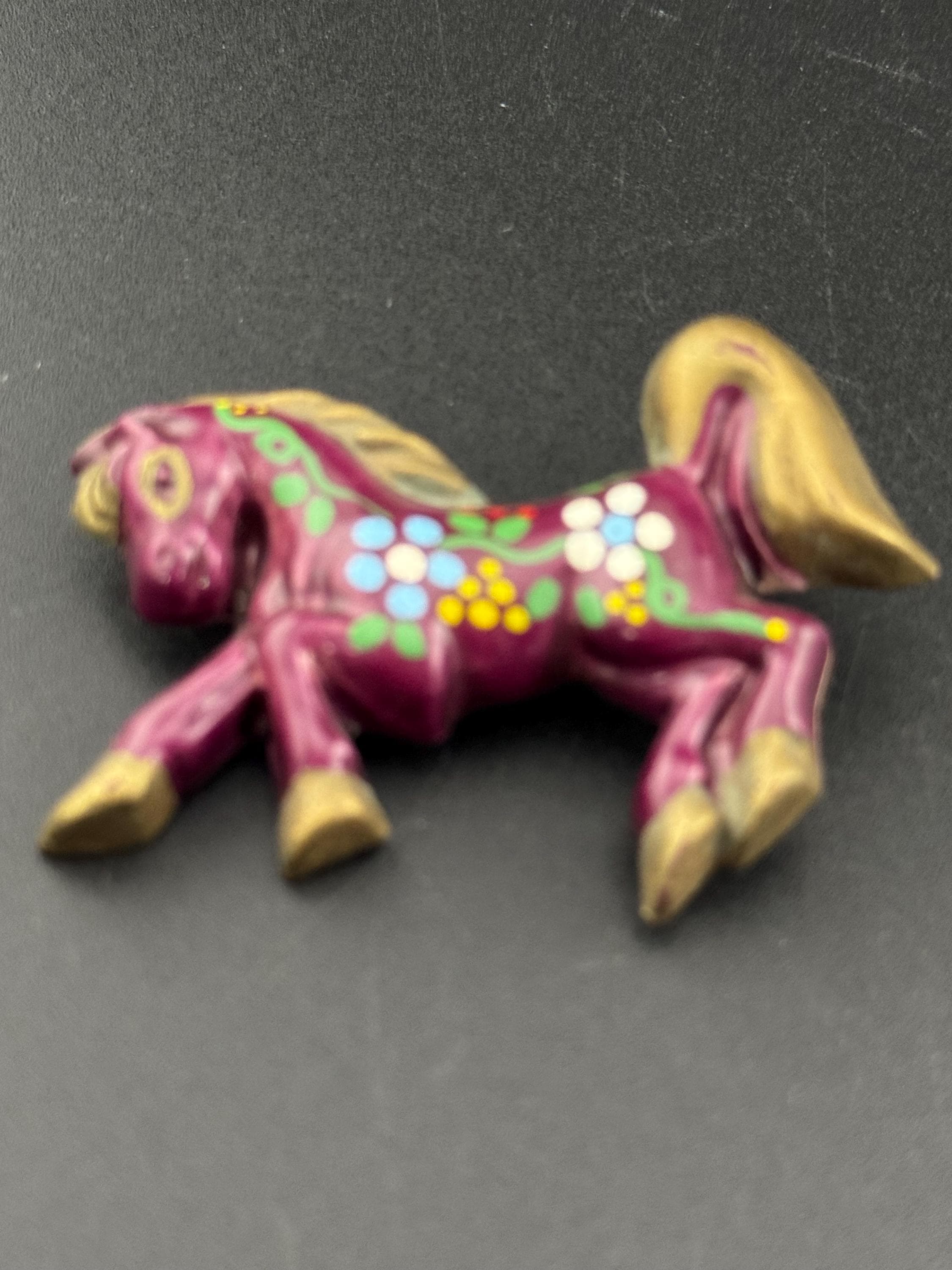 Vintage large dark red ceramic floral hand painted horse brooch super kitsch