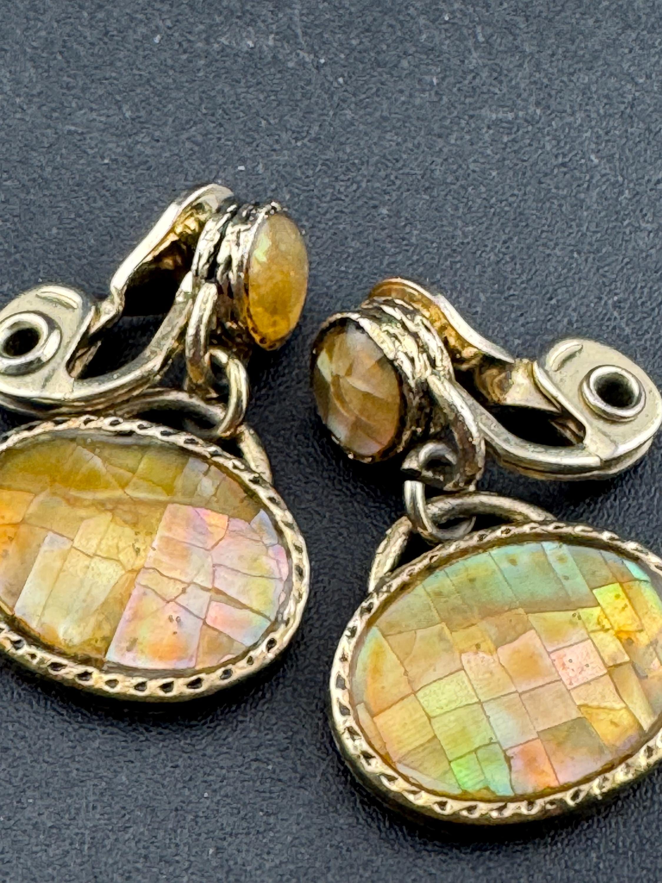Vintage signed Monet 22ct triple gold plated shell cabochon dangly drop clip on earrings