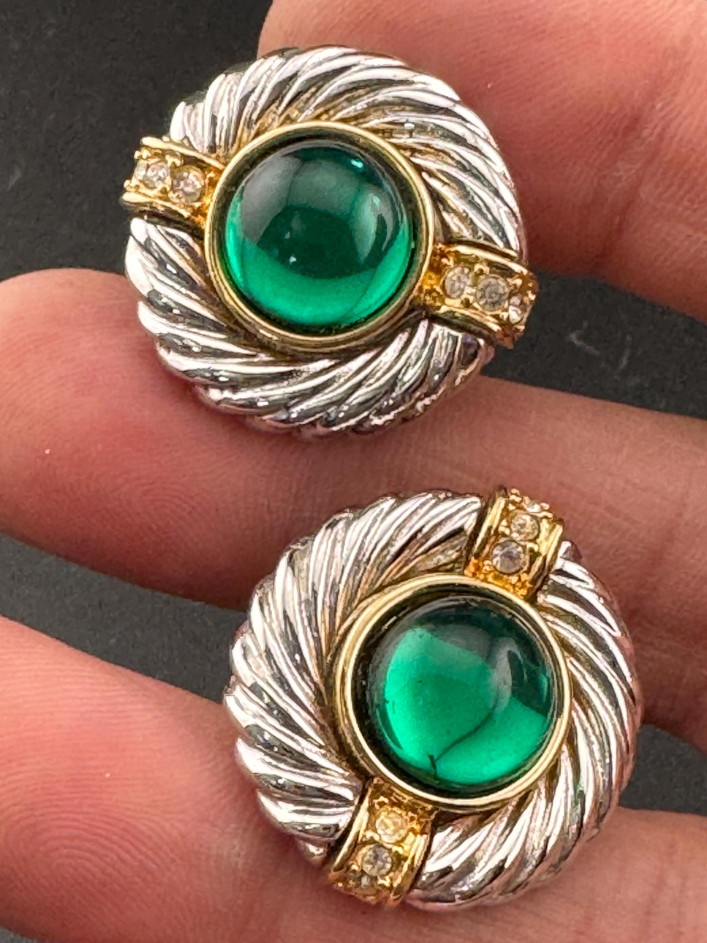 Signed wiengeroff Vintage Retro silver & Gold Tone Stud Clip On Earrings Emerald Green Diamante cabochon
