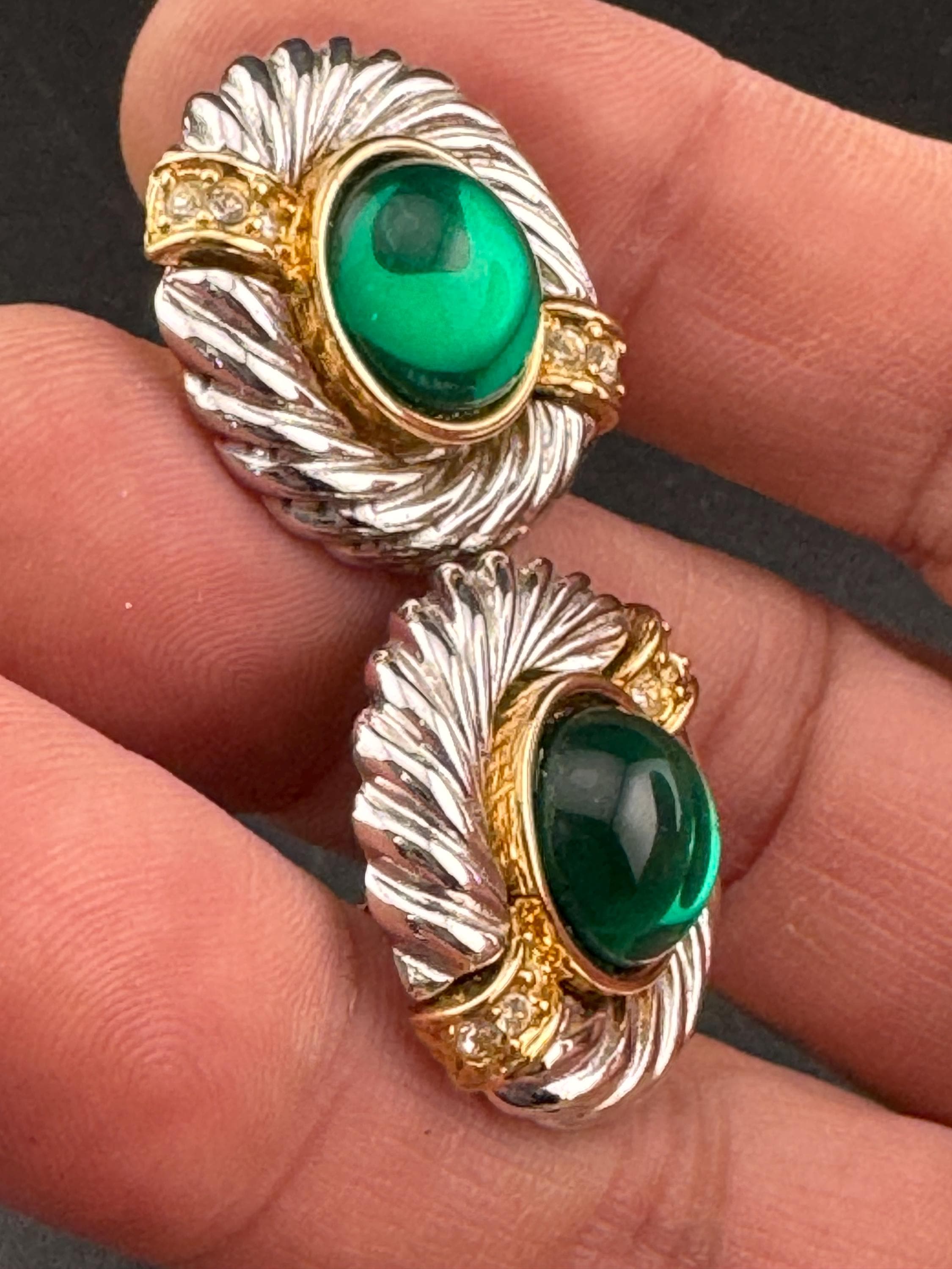 Signed wiengeroff Vintage Retro silver & Gold Tone Stud Clip On Earrings Emerald Green Diamante cabochon