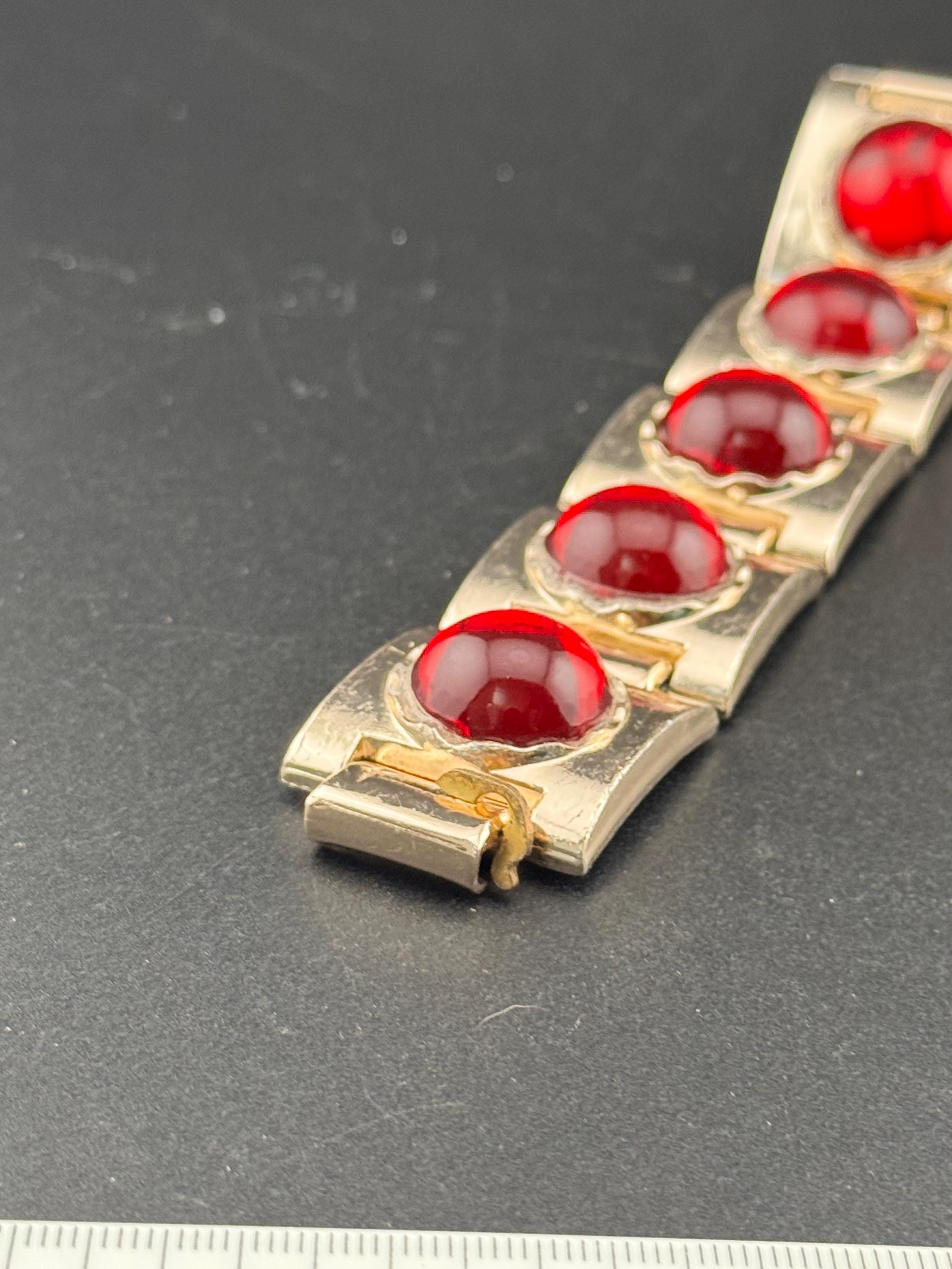 Vintage bright ruby red round Glass Cabochon warm copper Gold Tone statement chunky panel link cocktail bracelet Hollywood 1950s 1960s