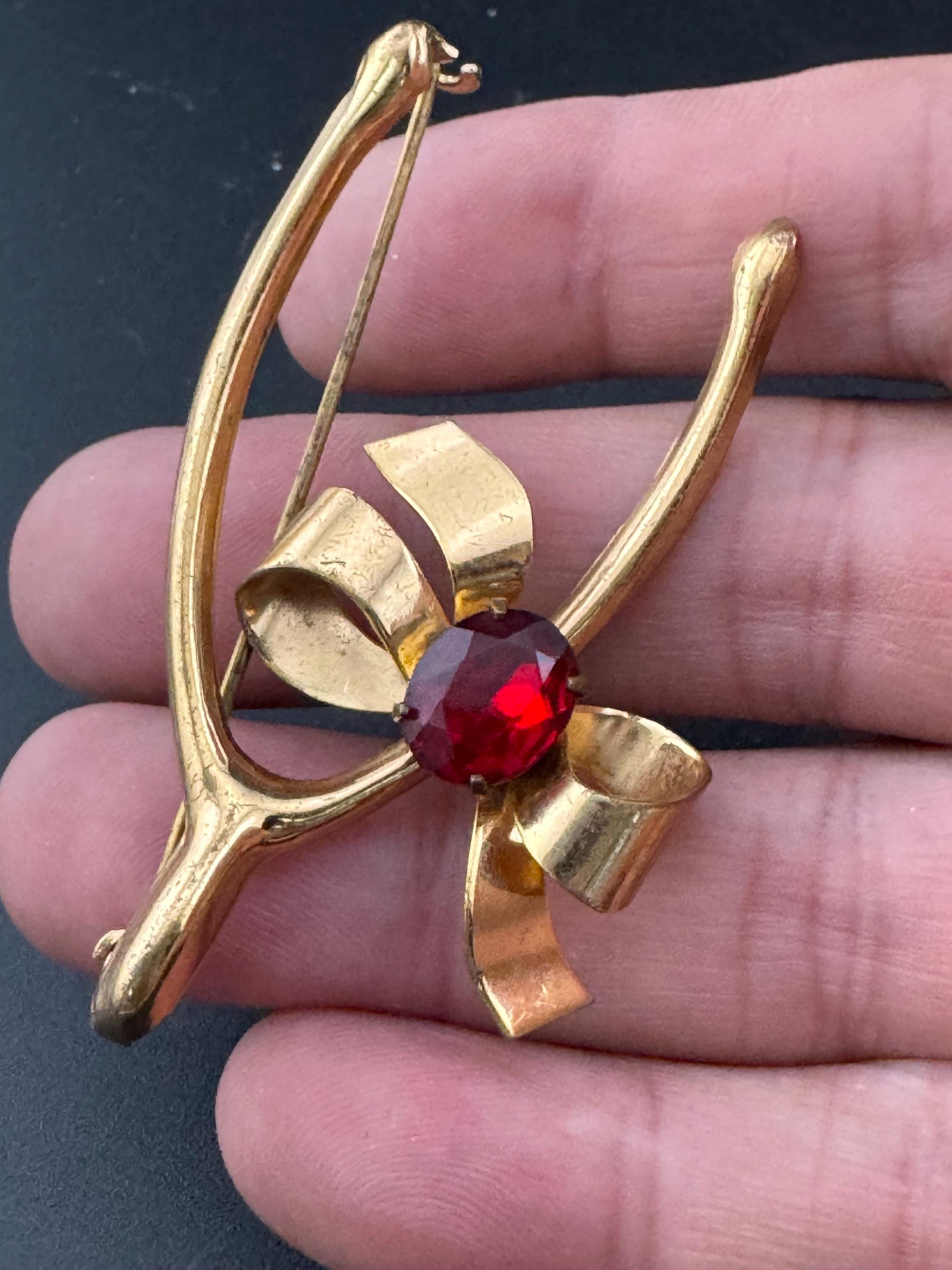 Good Luck Wishbone Something Ruby red Glass Paste Rhinestone diamante brooch 6cm
