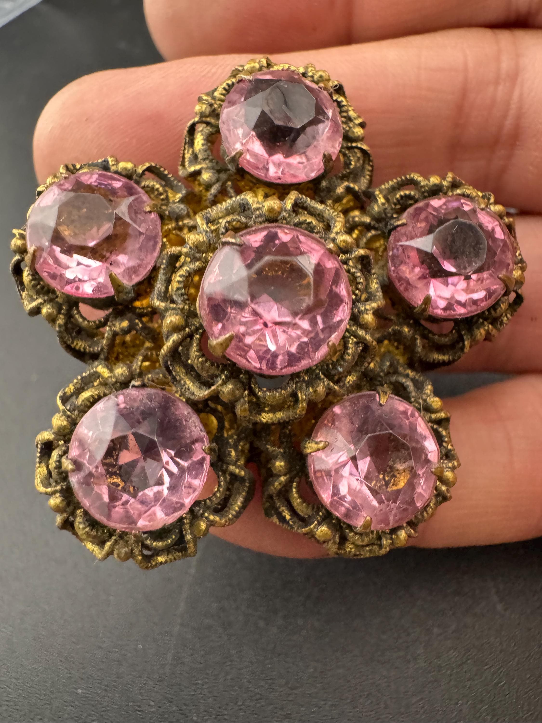 Vintage pink purple large rhinestone paste Diamanté gold tone open crystal floral Brooch, old c clasp