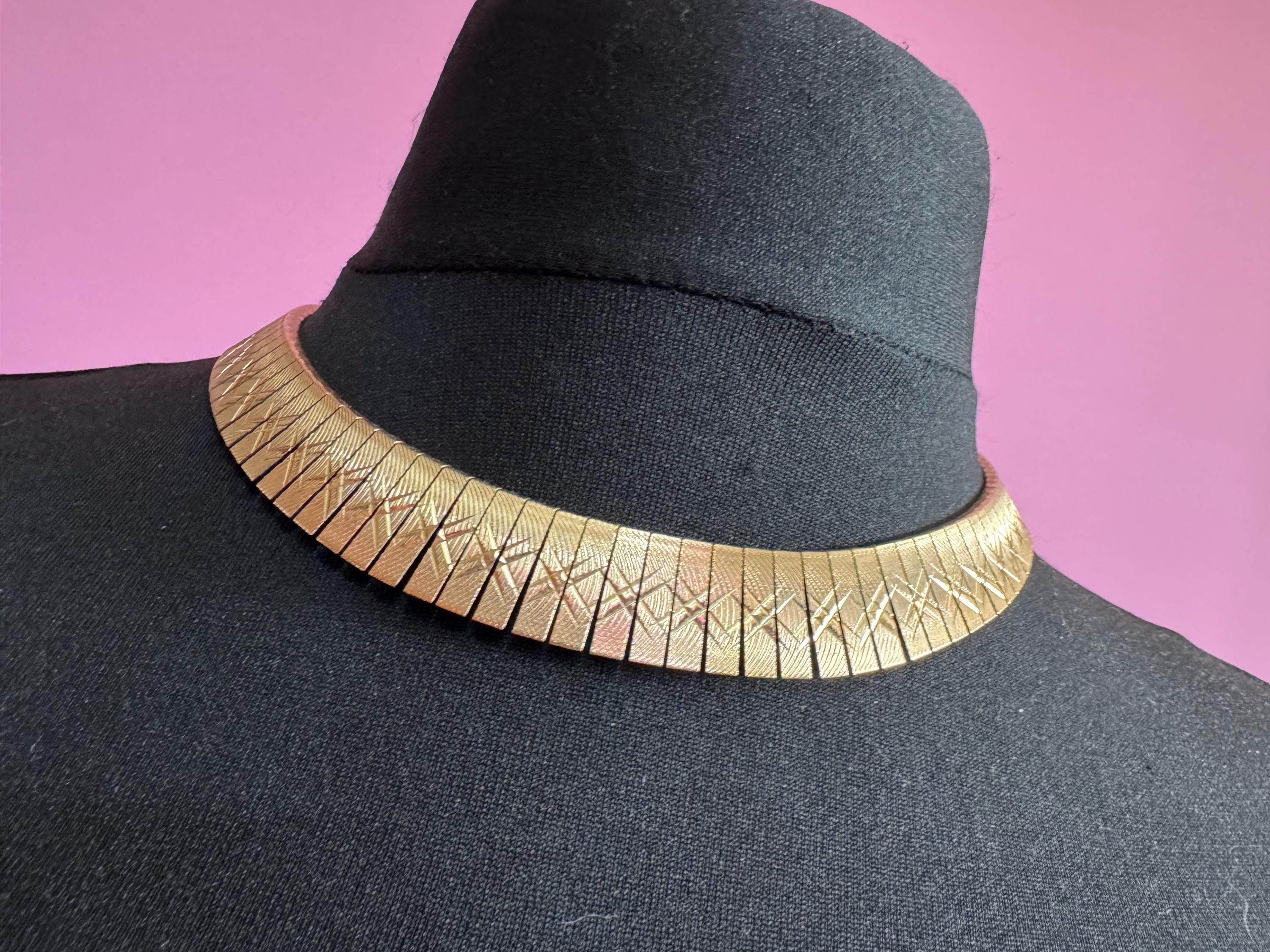 Vintage cleopatra Egyptian gold tone wide choker necklace