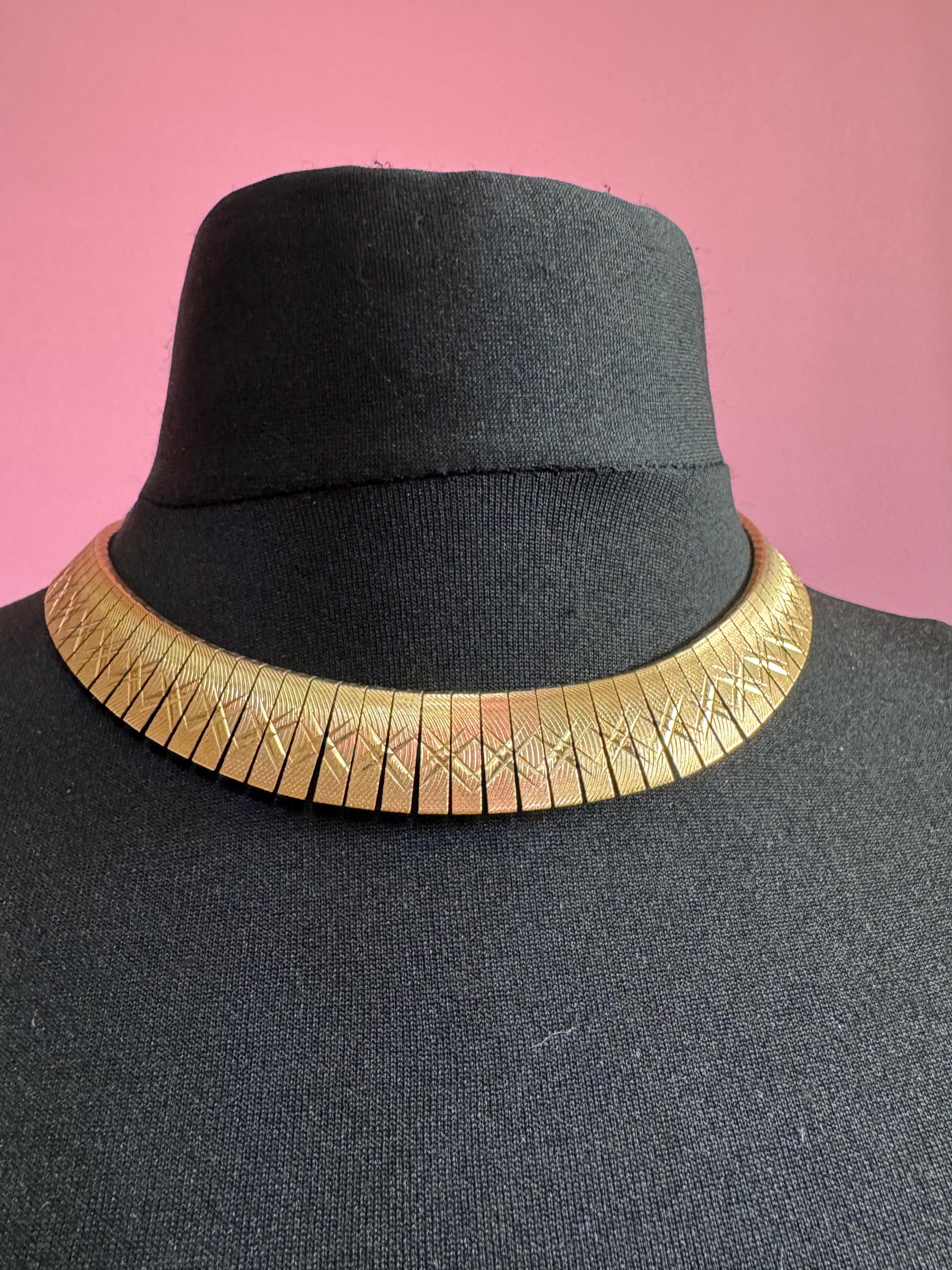 Vintage cleopatra Egyptian gold tone wide choker necklace