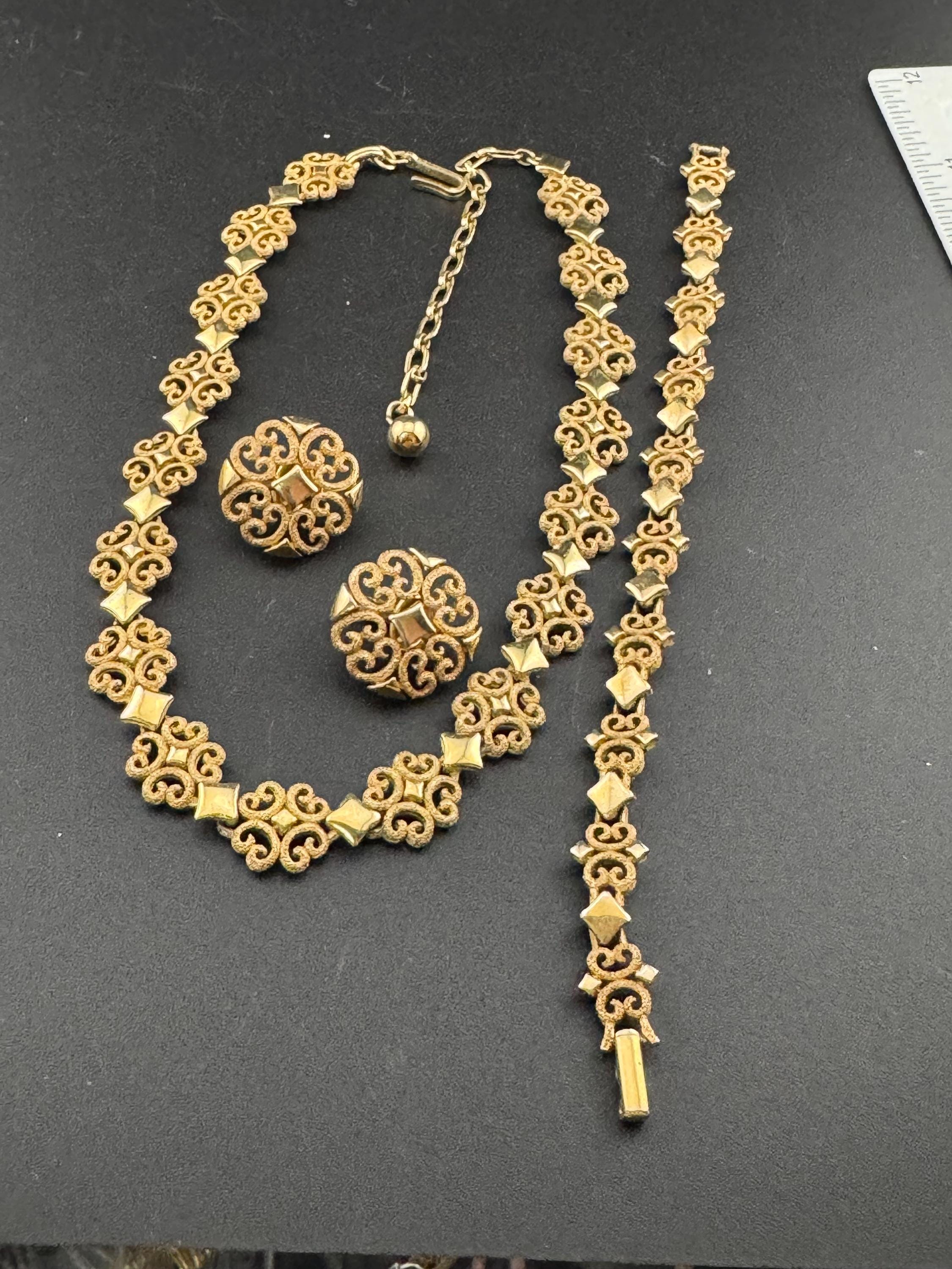 Signed Avon Vintage matt gold tone openwork medieval style collar necklace bracelet and Clip on earring matching set