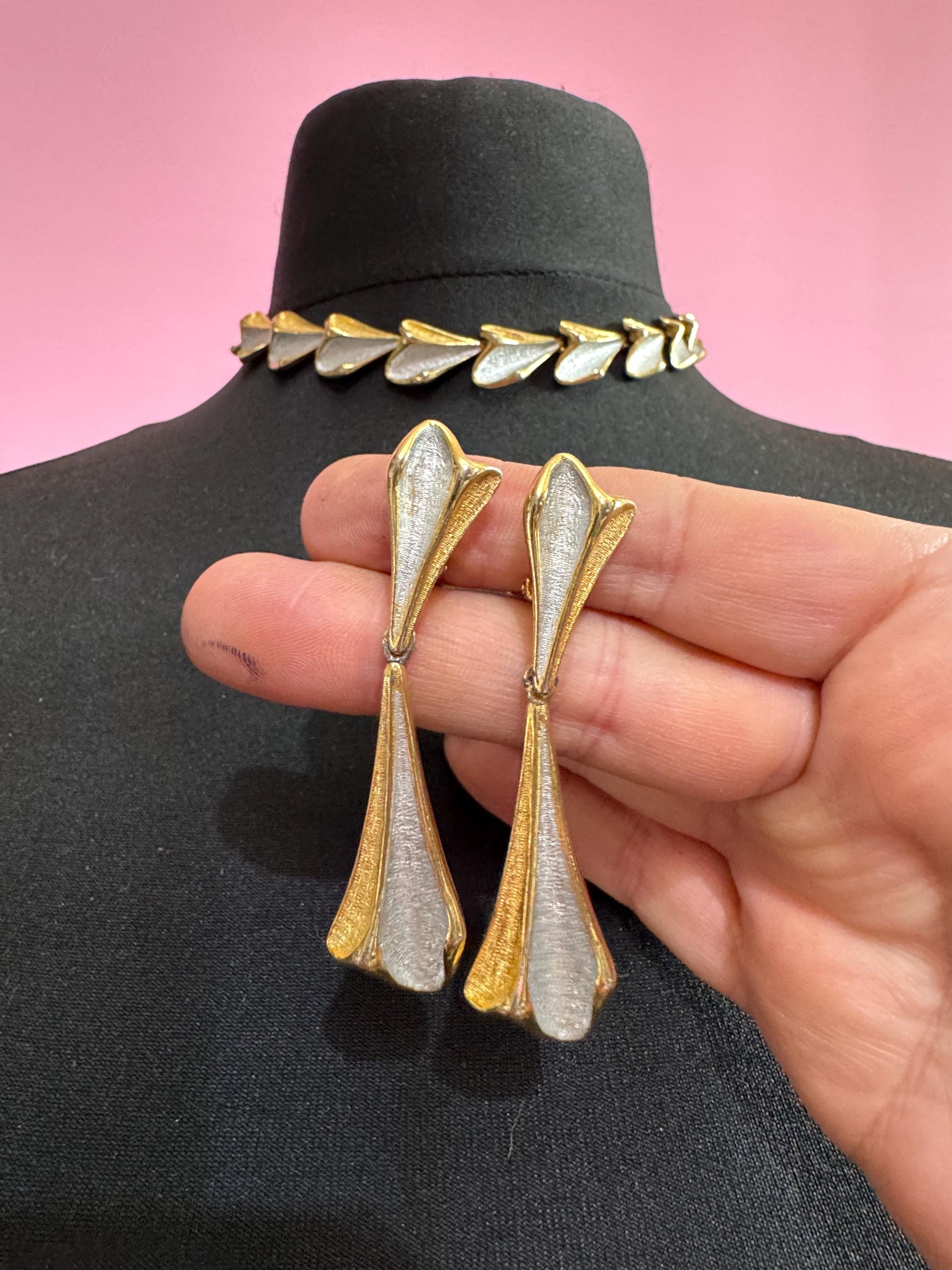 Vintage stamped matching jewellery set gold and silver tone textured necklace and long clip on earring set