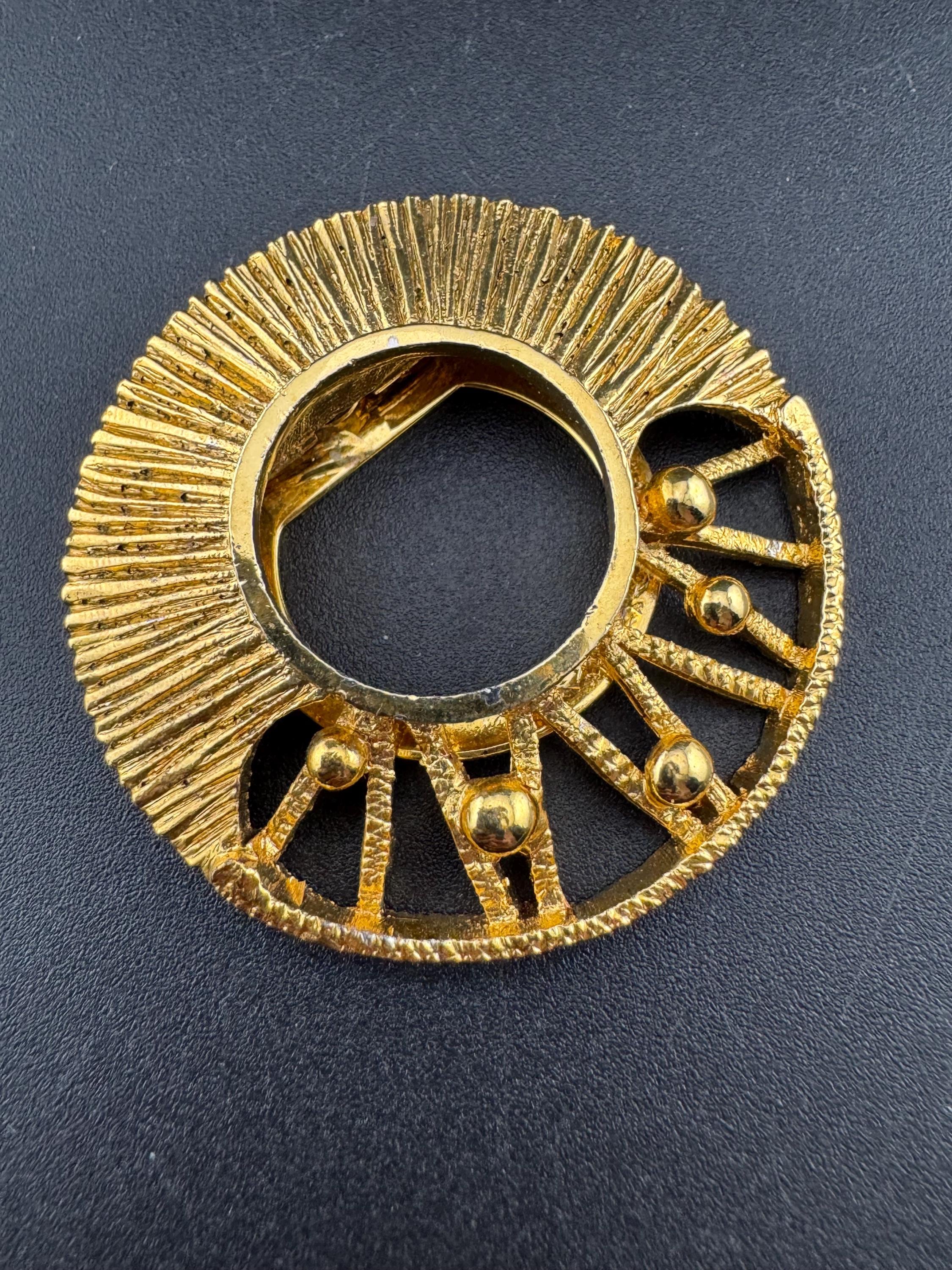 Vintage Gold Tone modernist brutalist textured Scarf Clip