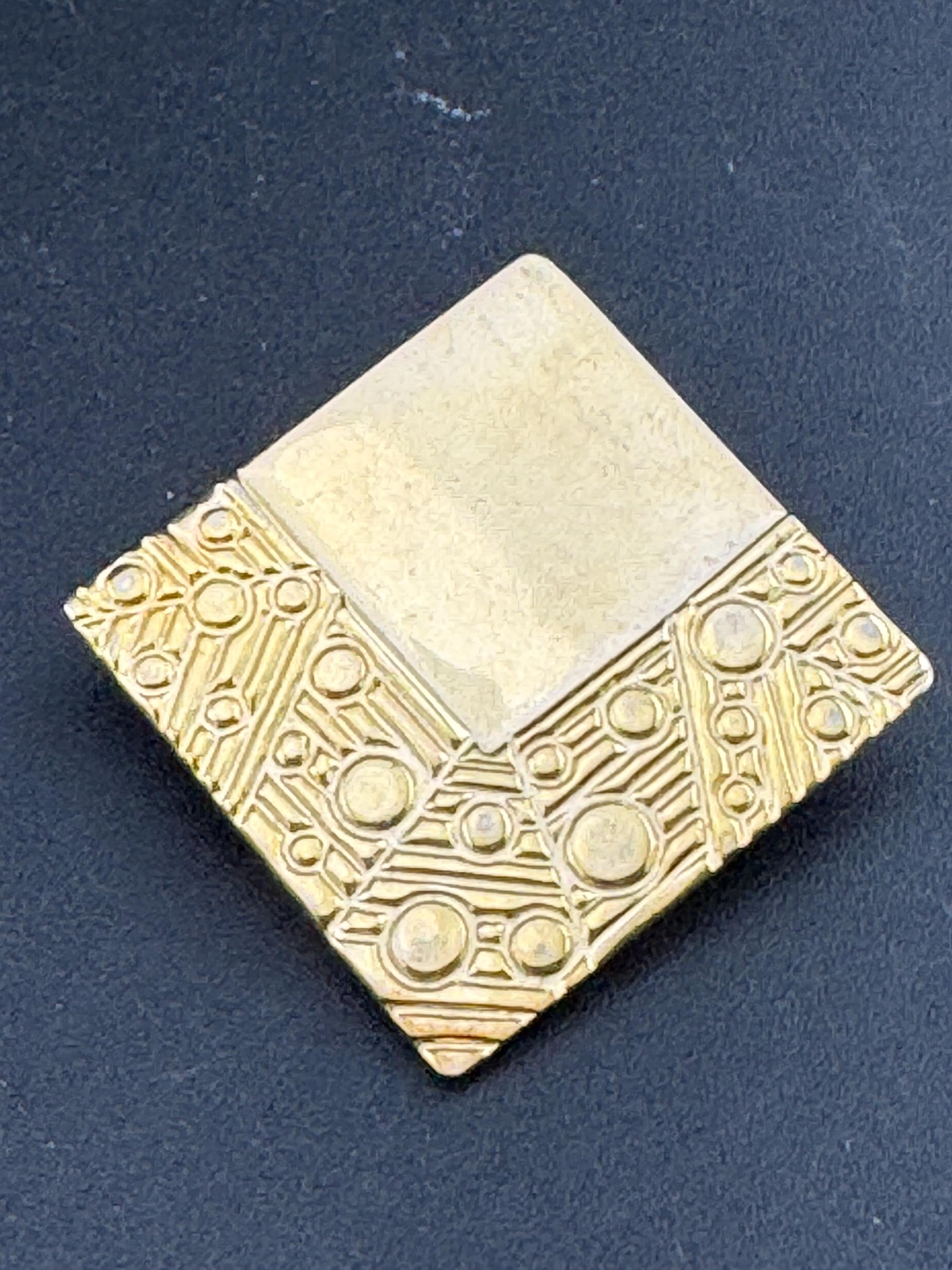 Vintage Gold Tone modernist brutalist textured square Scarf Clip