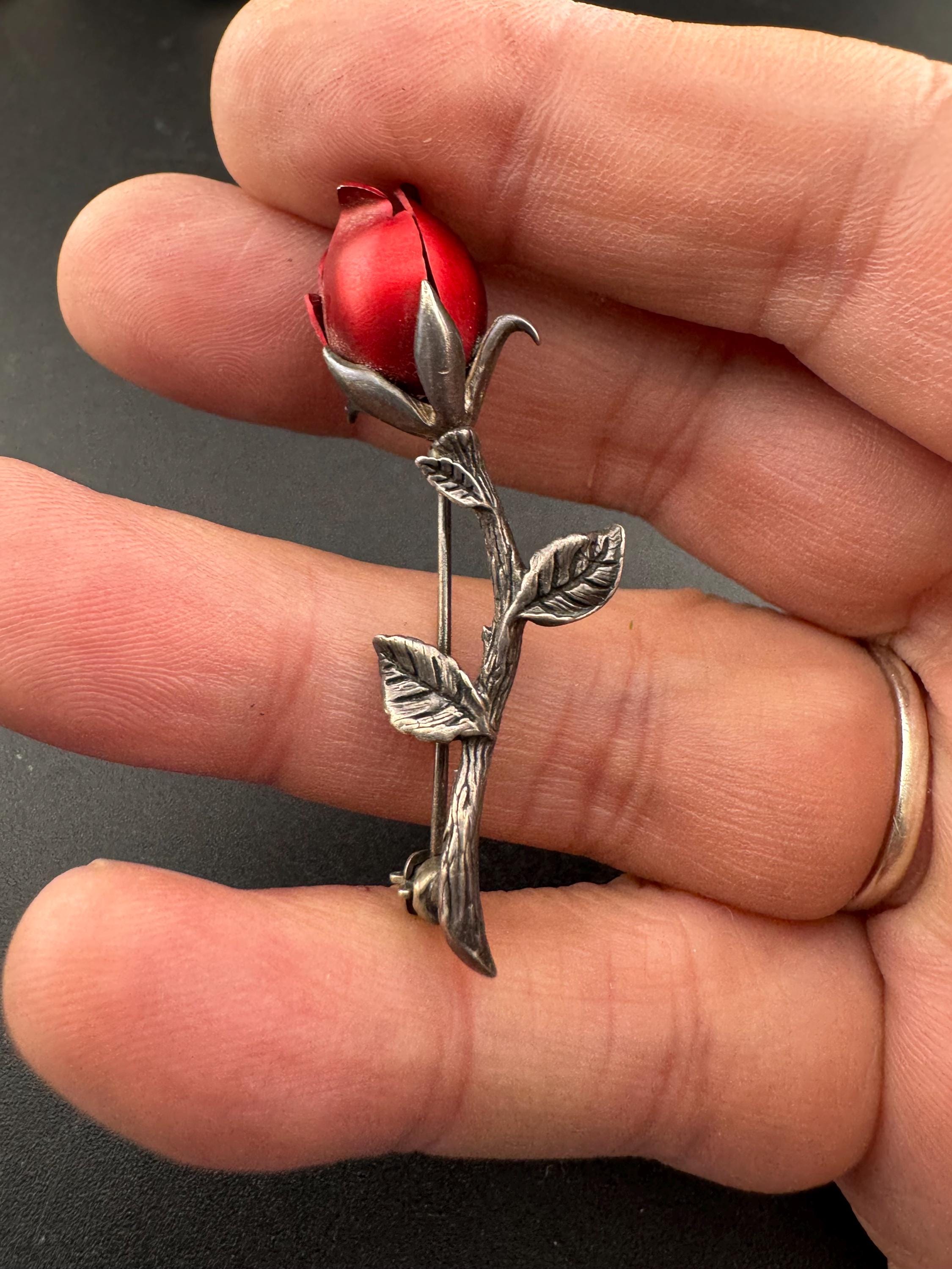 Vintage sterling 925 silver and red enamel rose bud floral brooch pin