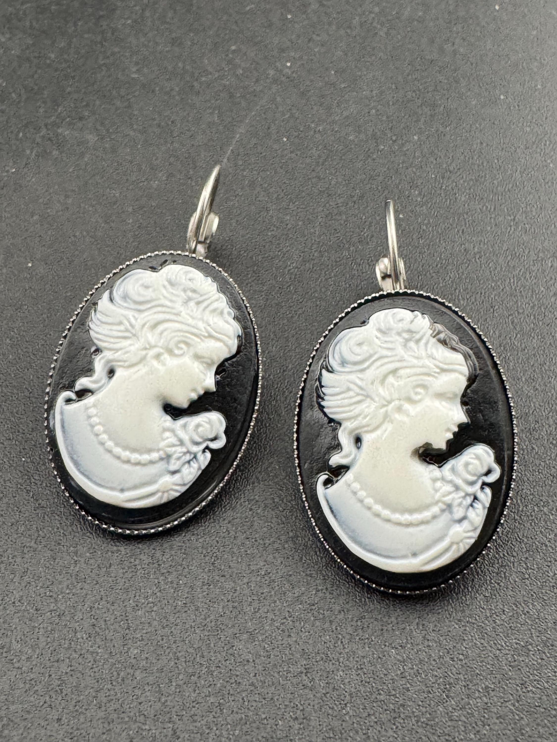 Antique style handmade Black and white resin cameo lady stainless steel oval lever back drop earrings