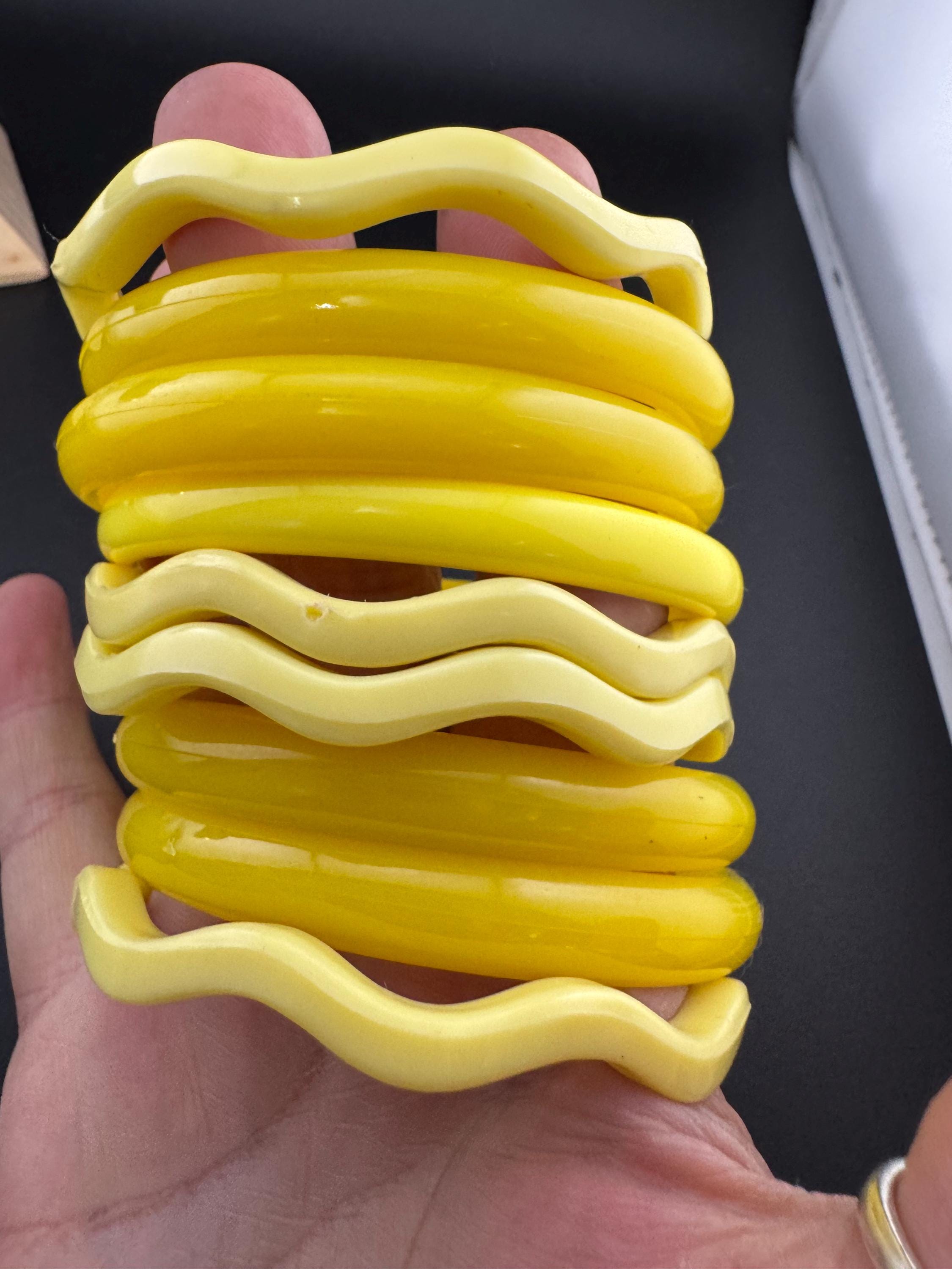 Vintage curated stack of YELLOW plastic bangles retro acrylic bracelets