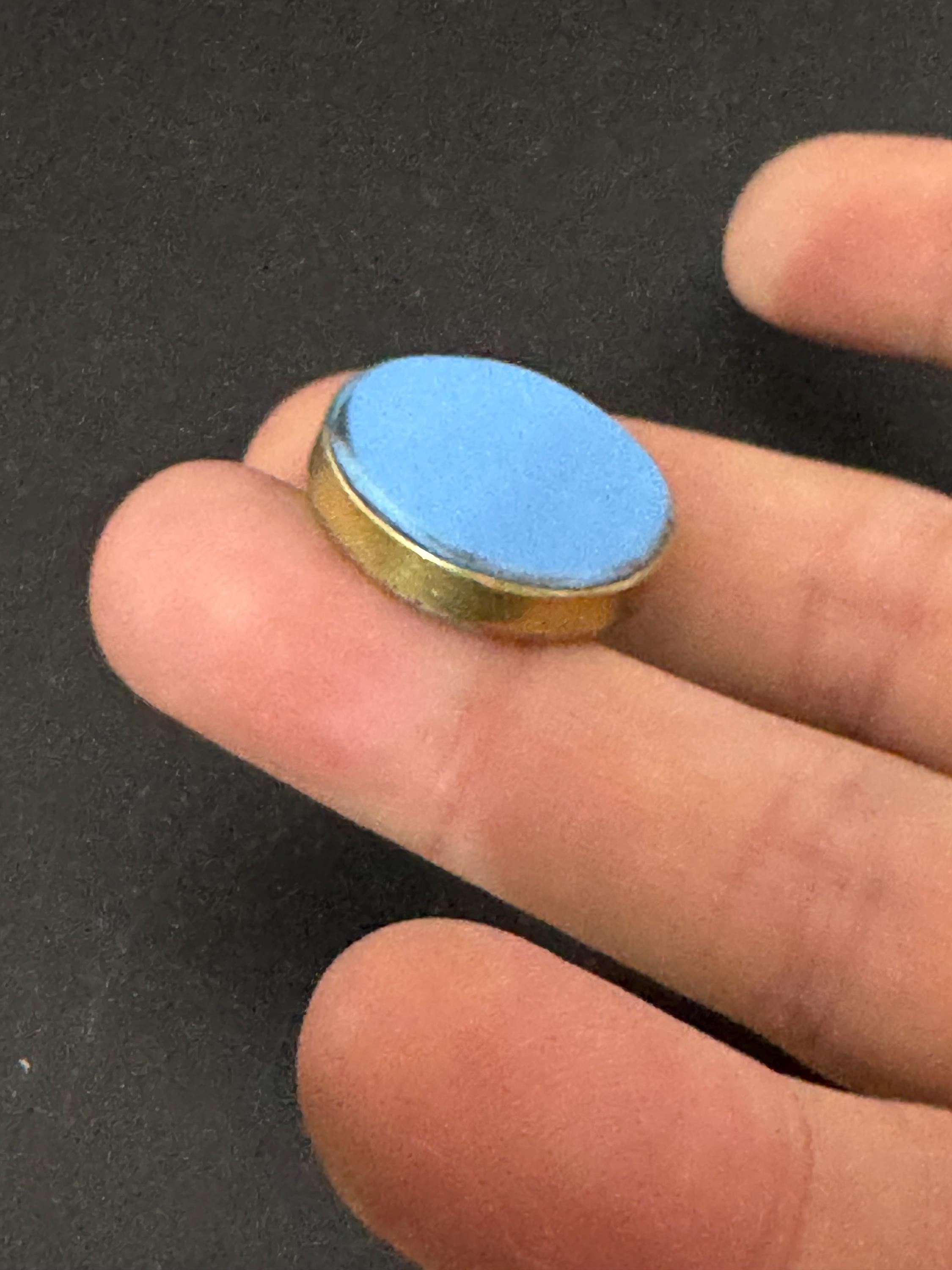 Bright turquoise blue early plastic 2cm disc artisan statement dress ring , brass metal, adjustable size