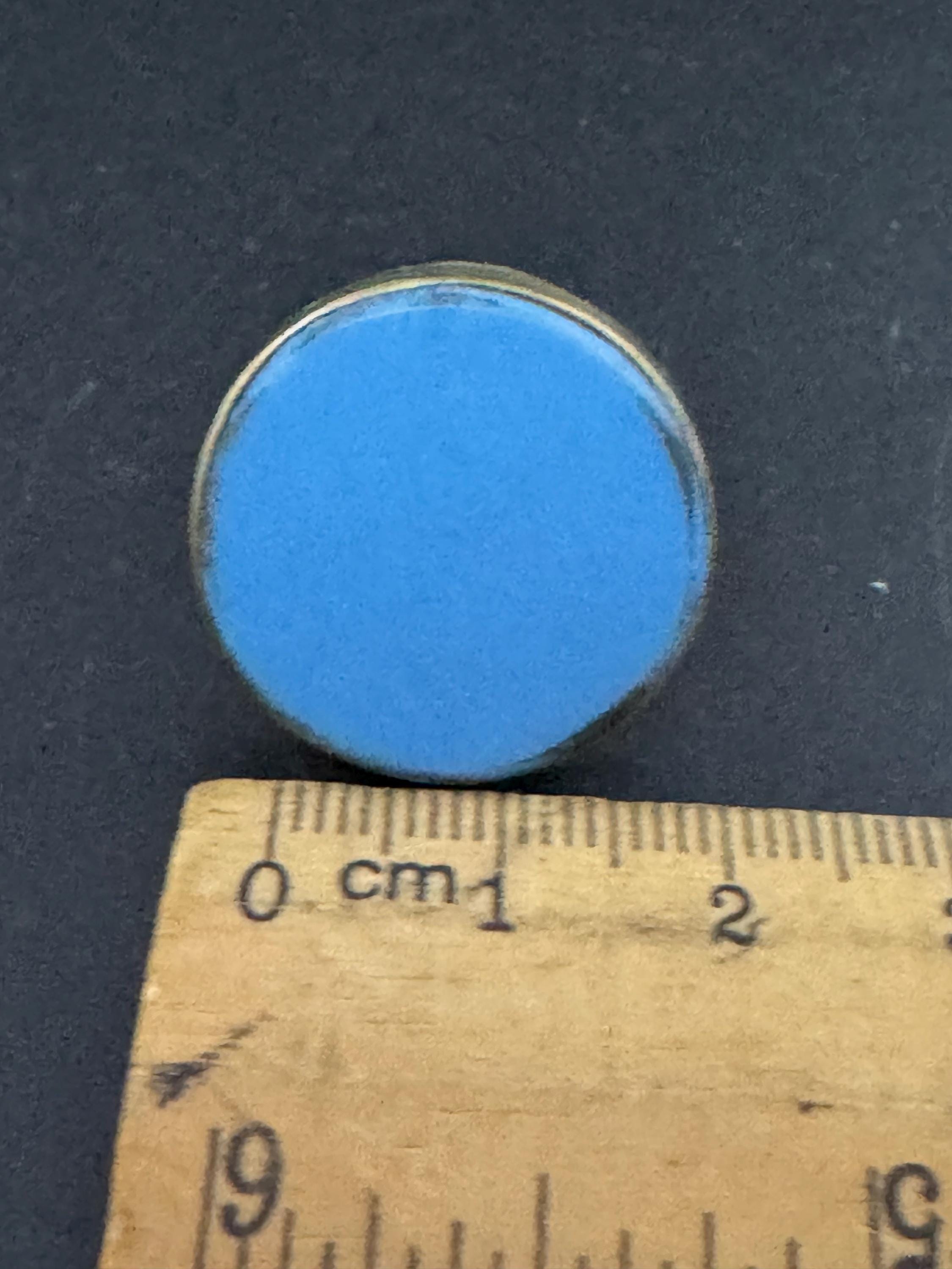 Bright turquoise blue early plastic 2cm disc artisan statement dress ring , brass metal, adjustable size