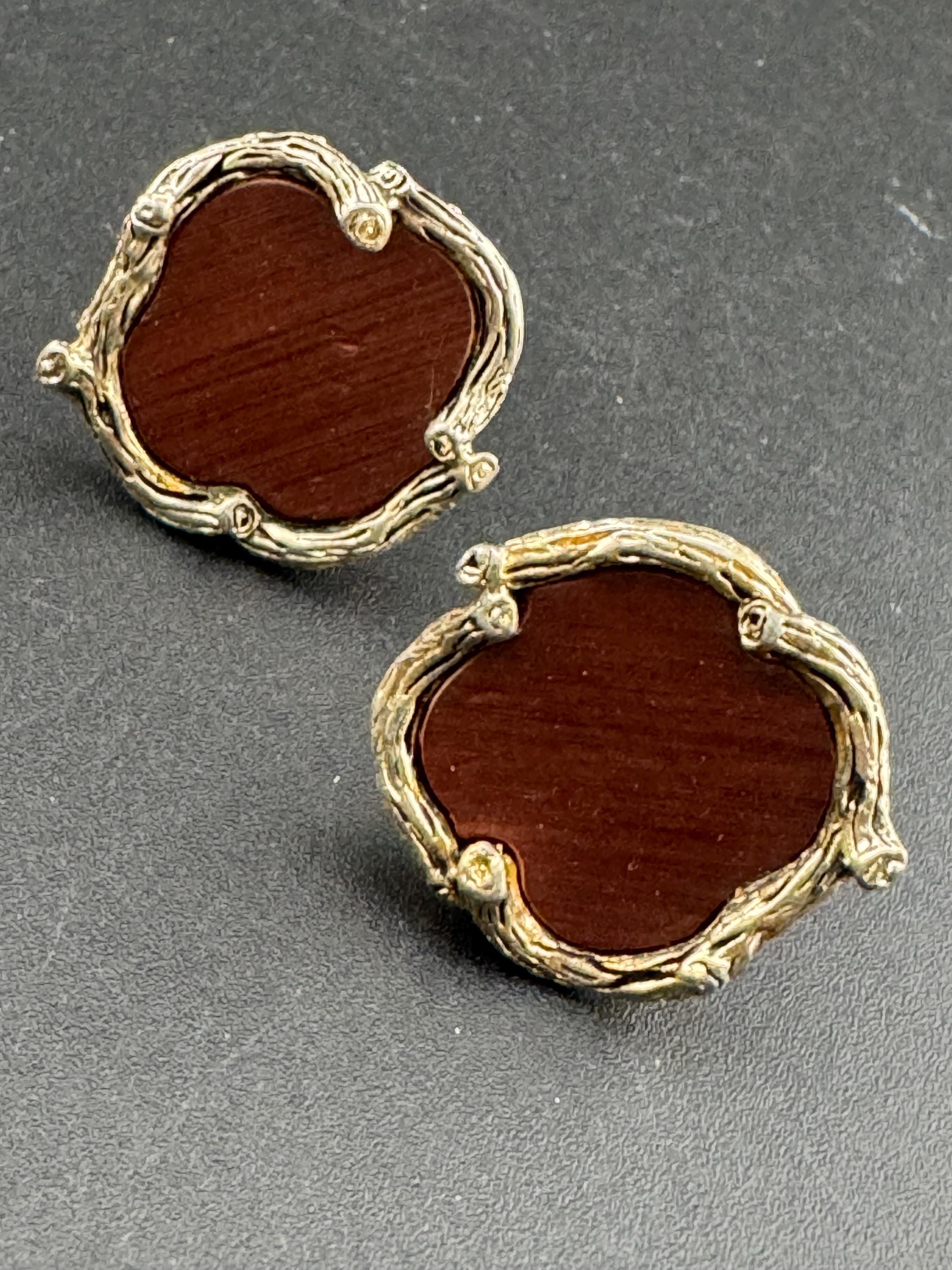 Vintage 1960s 1970s large modernist brown wood effect leather cabochon men’s gold tone squared cufflinks