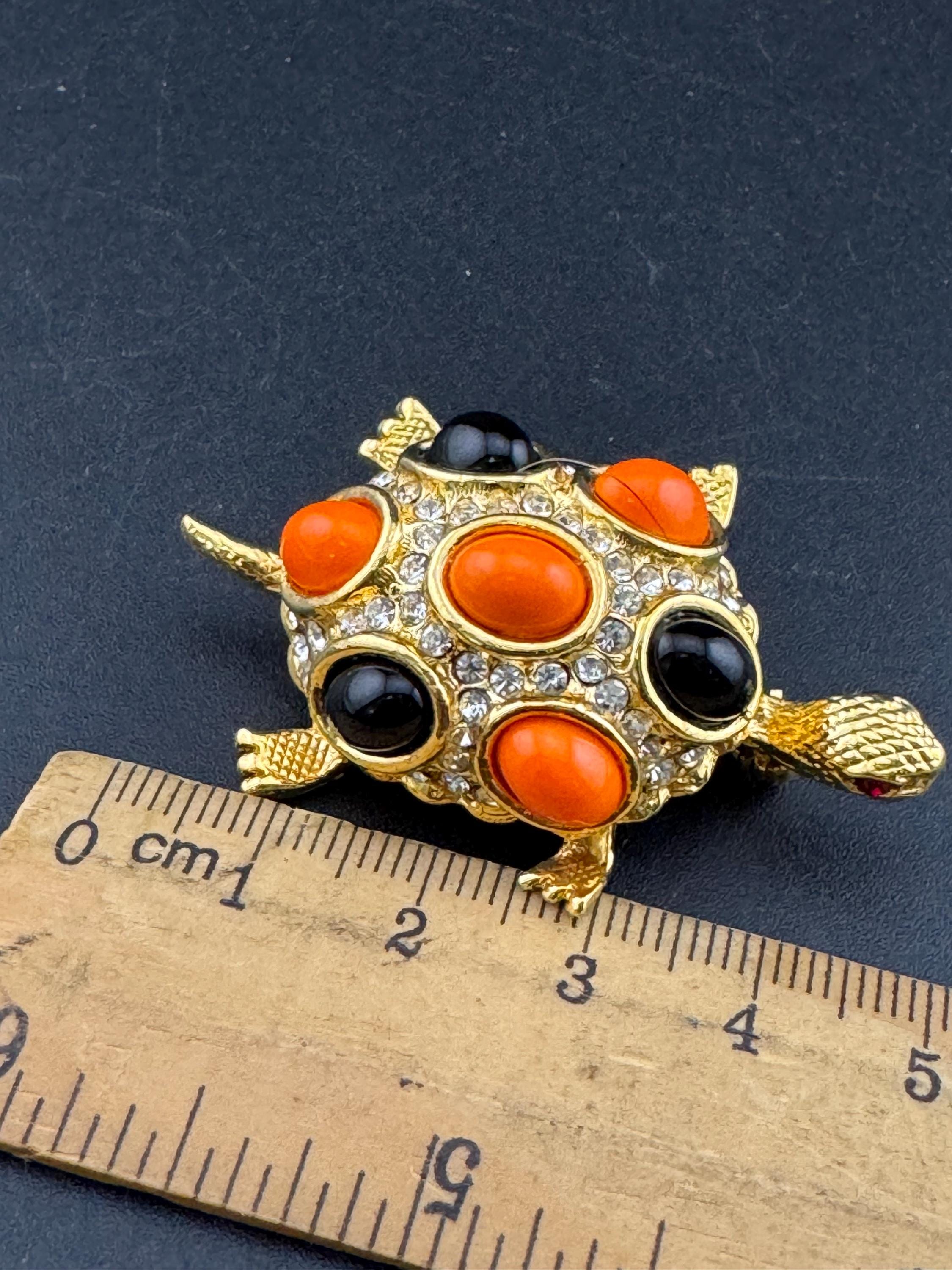 retro stylish gold tone orange and black cabochon 1980s turtle tortoise brooch