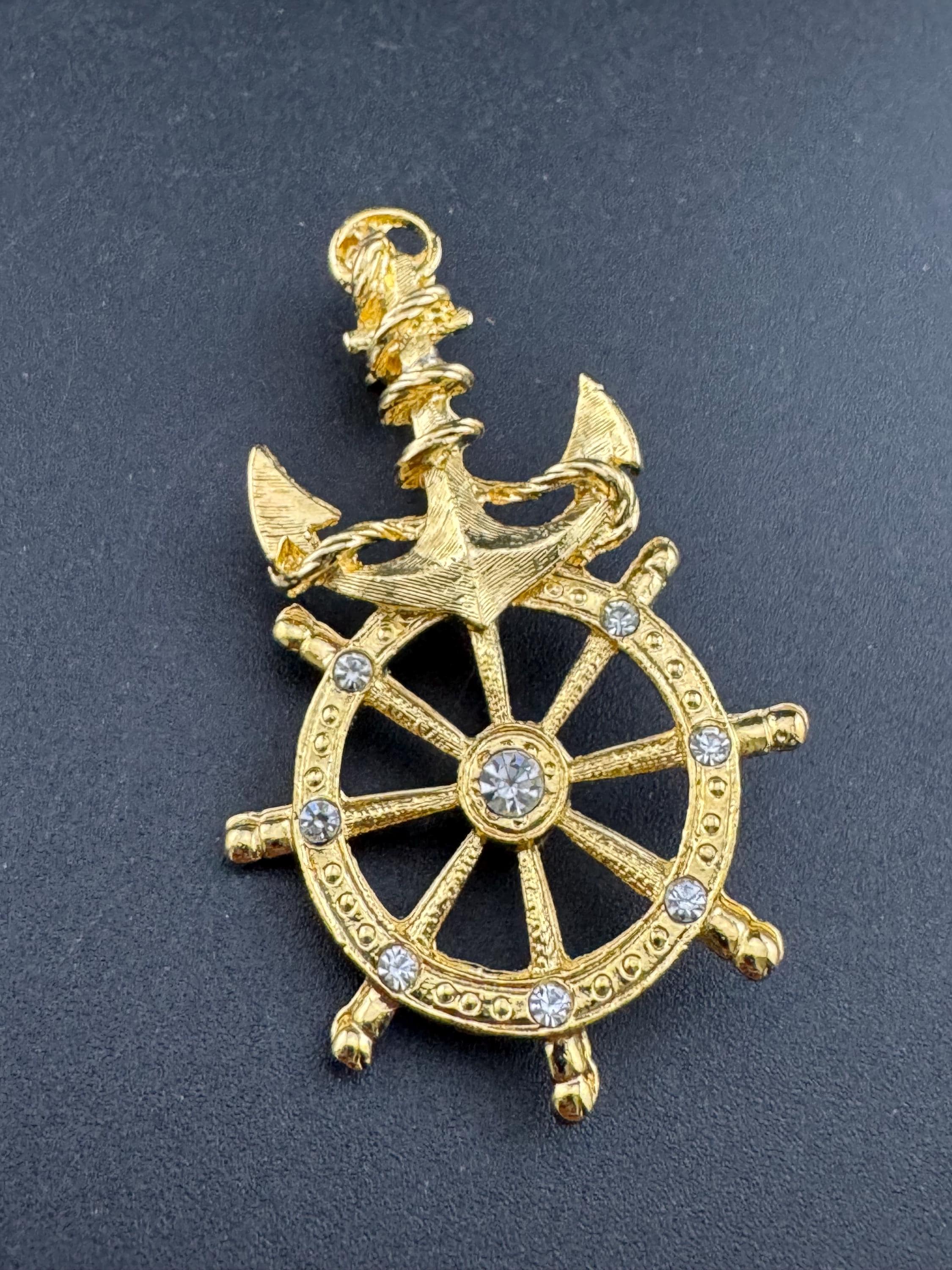 Vintage nautical gold tone clear diamanté crystal ships wheel and anchor Brooch 1980s 1990s seaside seafaring captain ship boat