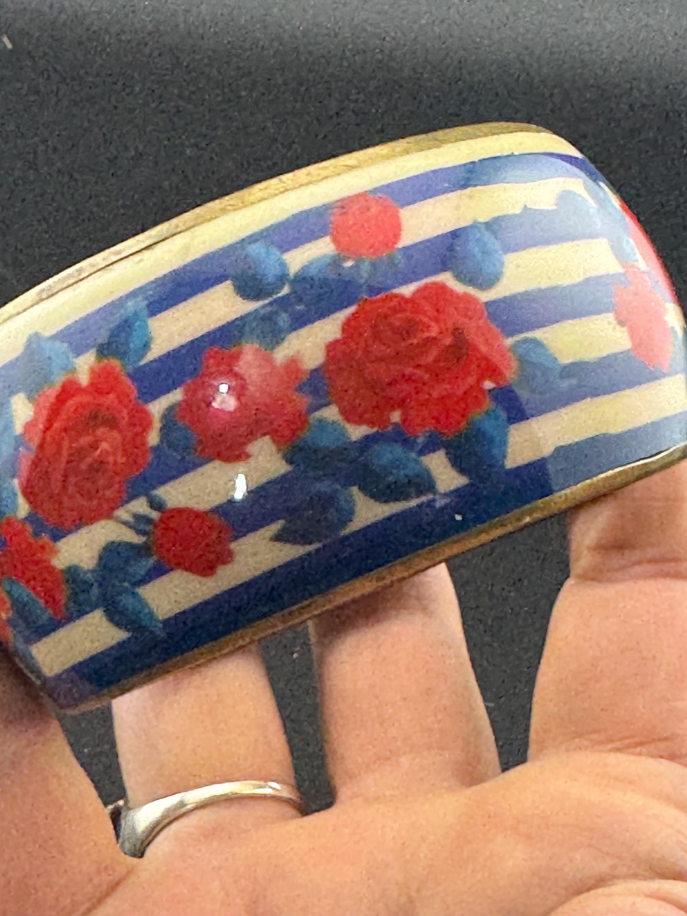 Retro red floral roses blue striped  brass metal wide acrylic plastic wide summer bangle