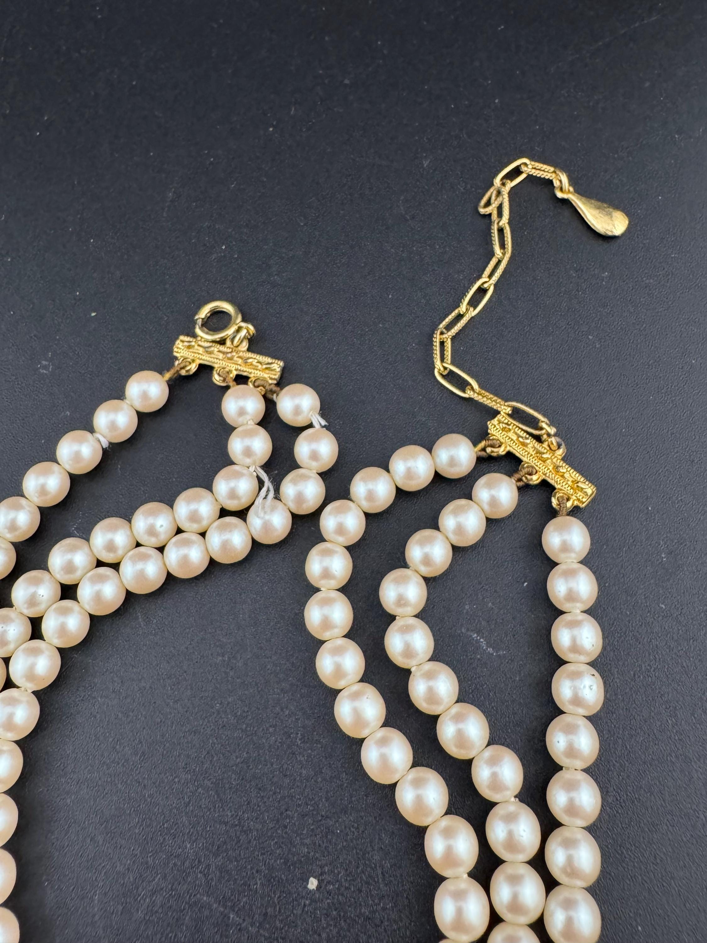 Vintage 3 row wide faux pearl choker necklace with black enamel floral detailing